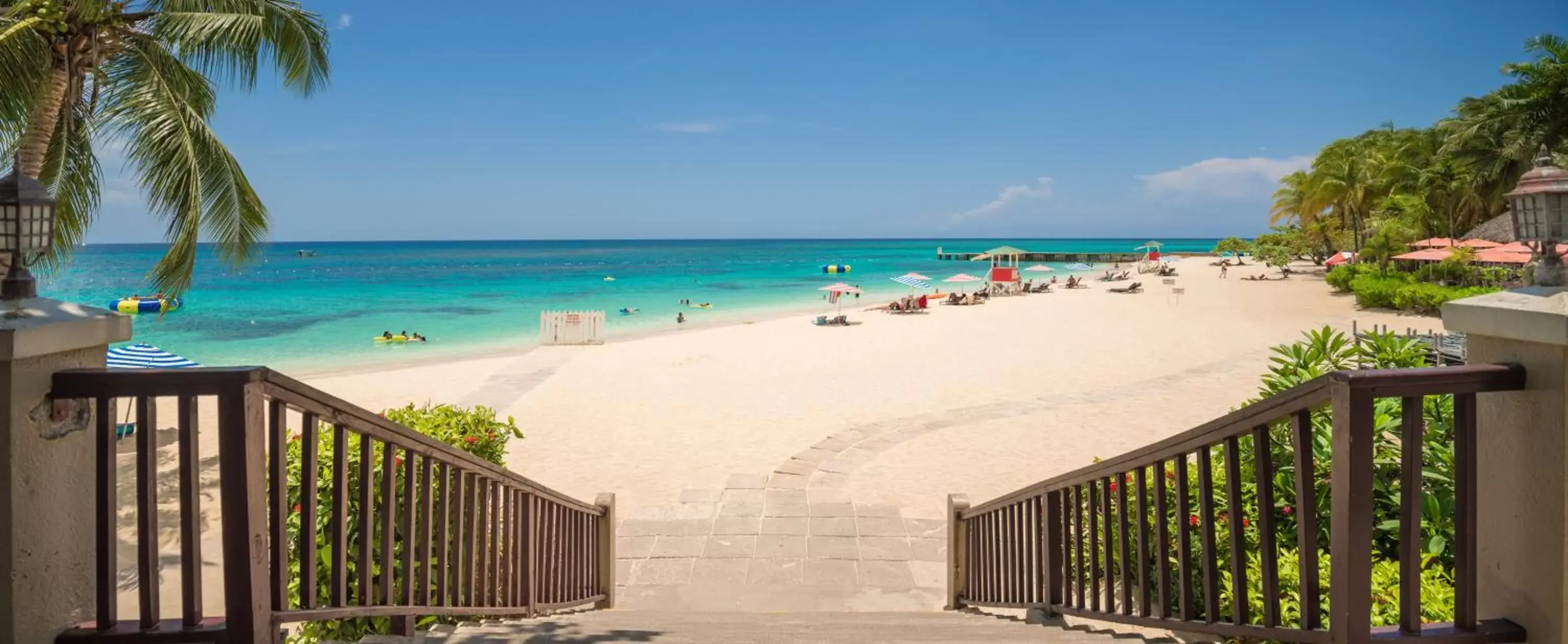 Beach, Balcony/Terrace in Deja Resort All Inclusive