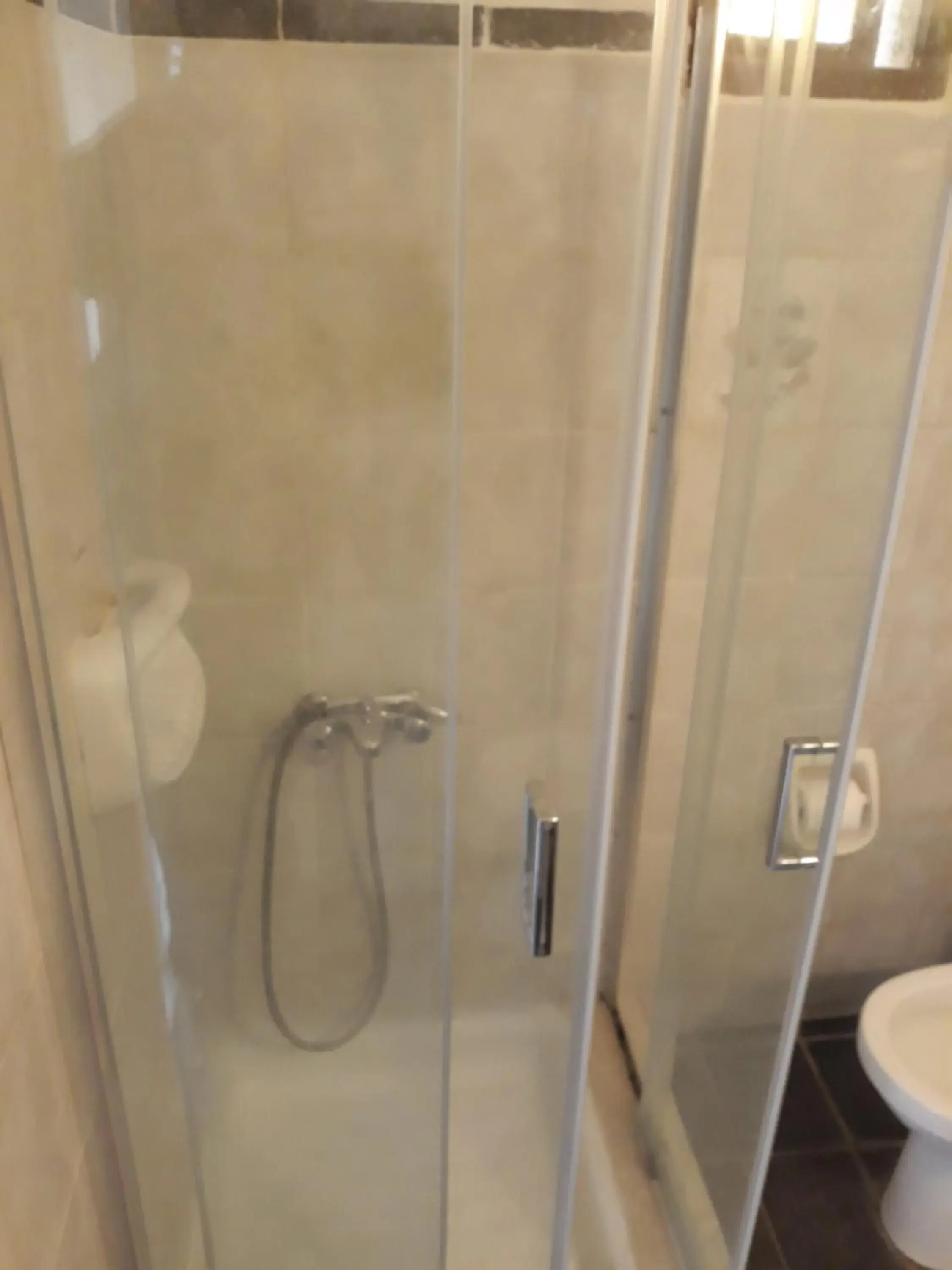 Bathroom in Miranta Hotel - Apartments & Studios