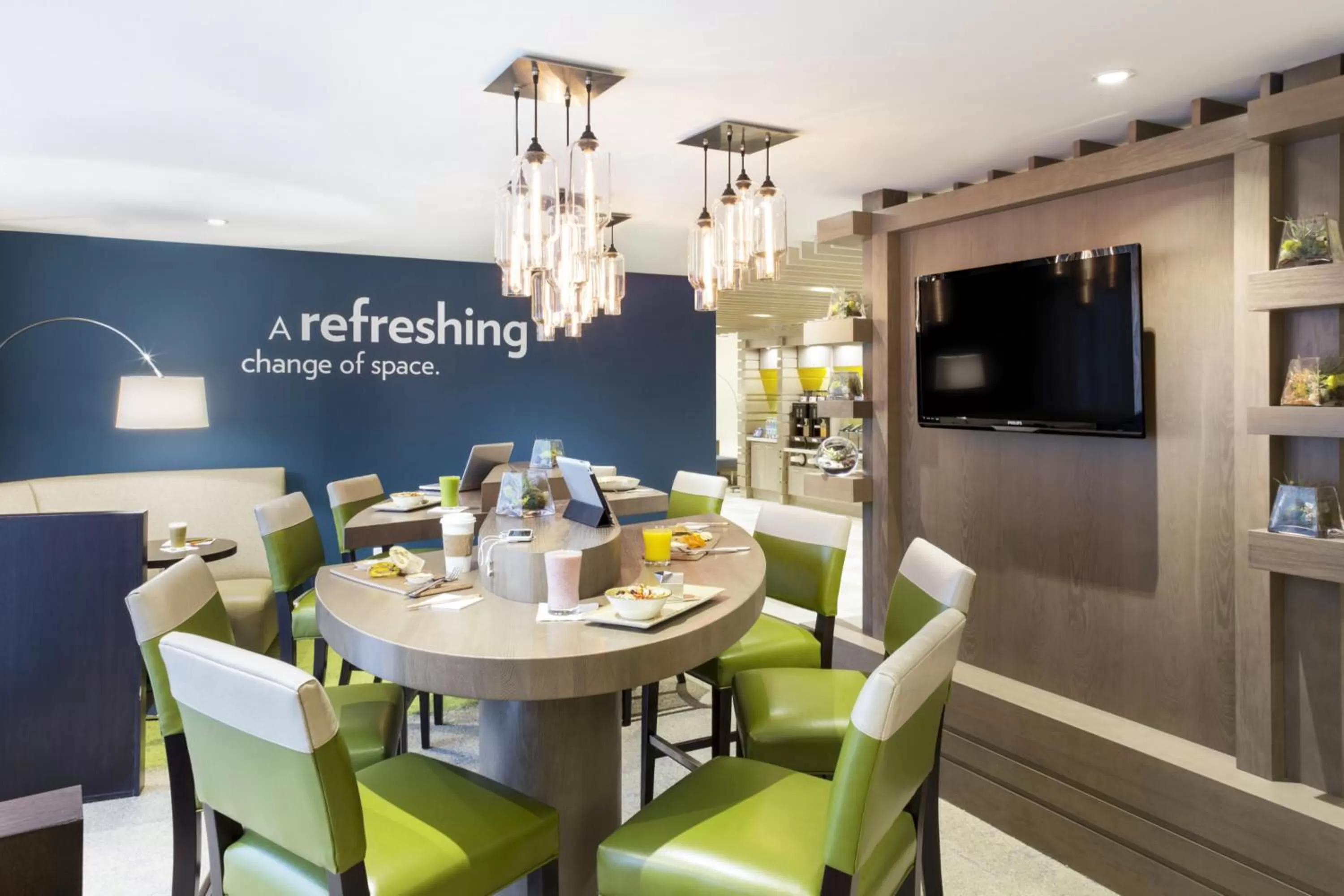 Restaurant/places to eat in EVEN Hotel Norwalk by IHG