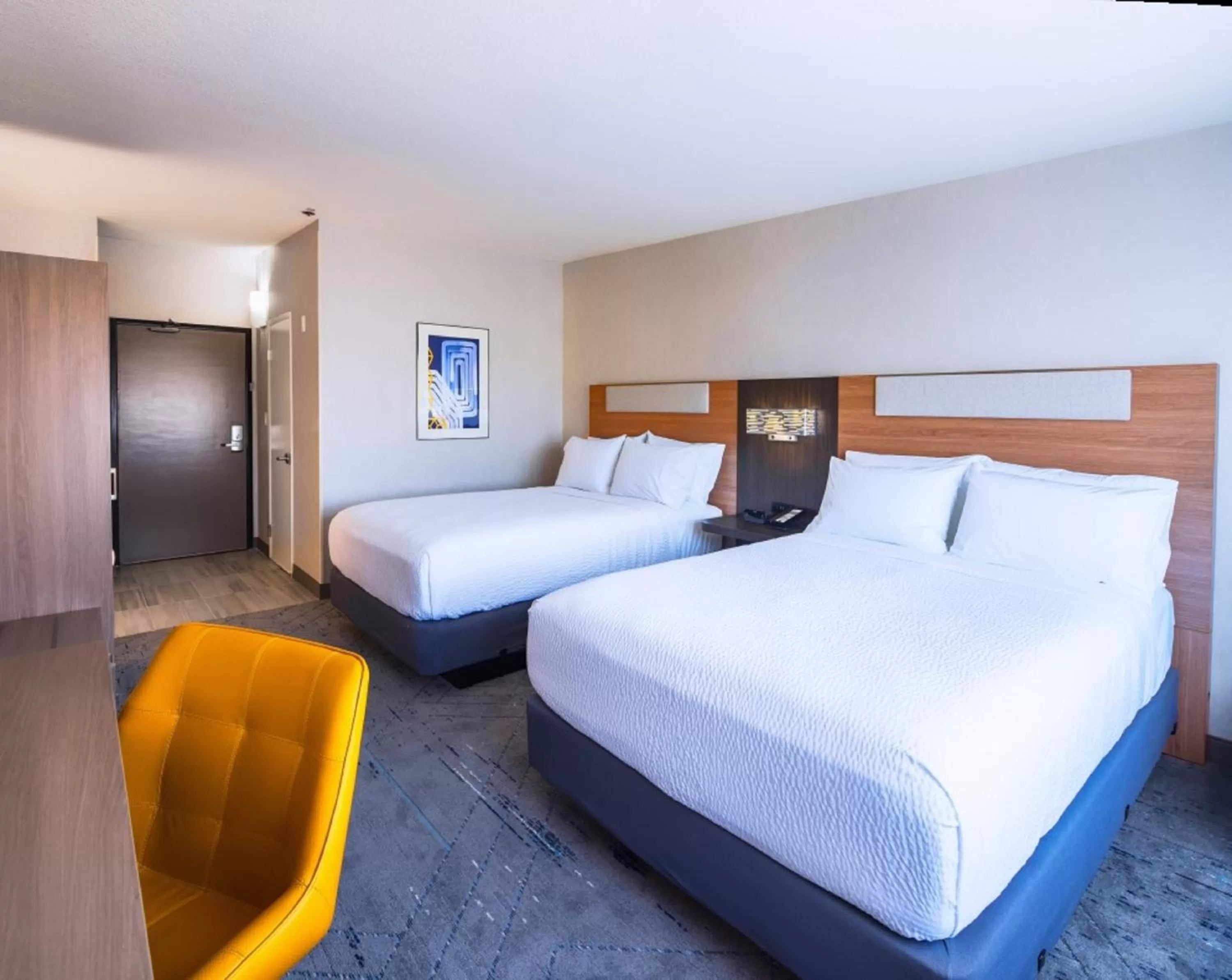 Photo of the whole room, Bed in Holiday Inn Express La Mesa Near SDSU by IHG