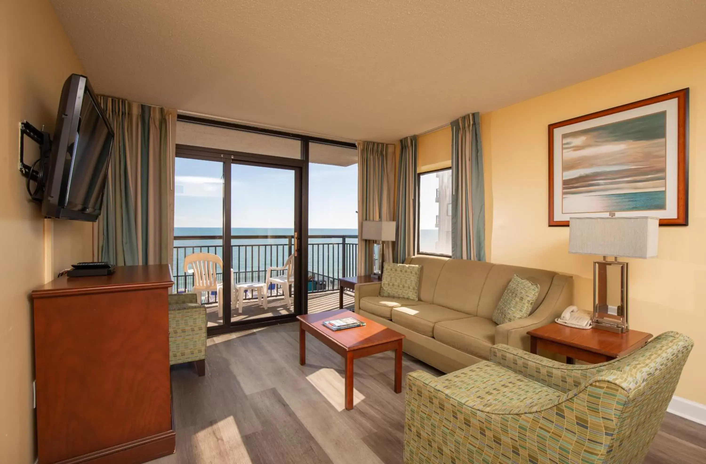 Living room, Seating Area in Grande Shores Ocean Resorts Condominiums