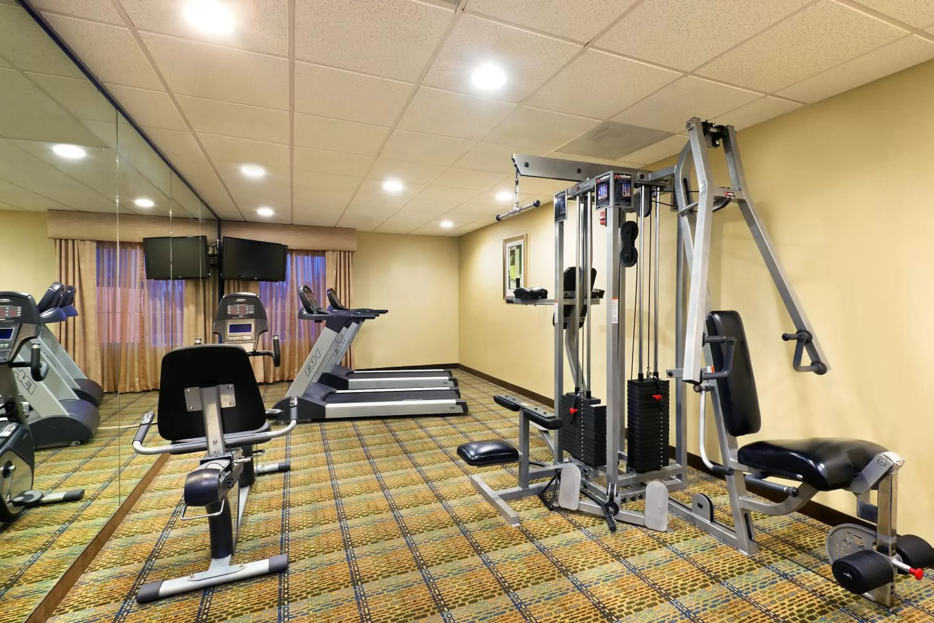 Fitness centre/facilities, Fitness Center/Facilities in Holiday Inn Express Hotel & Suites Casa Grande, an IHG Hotel
