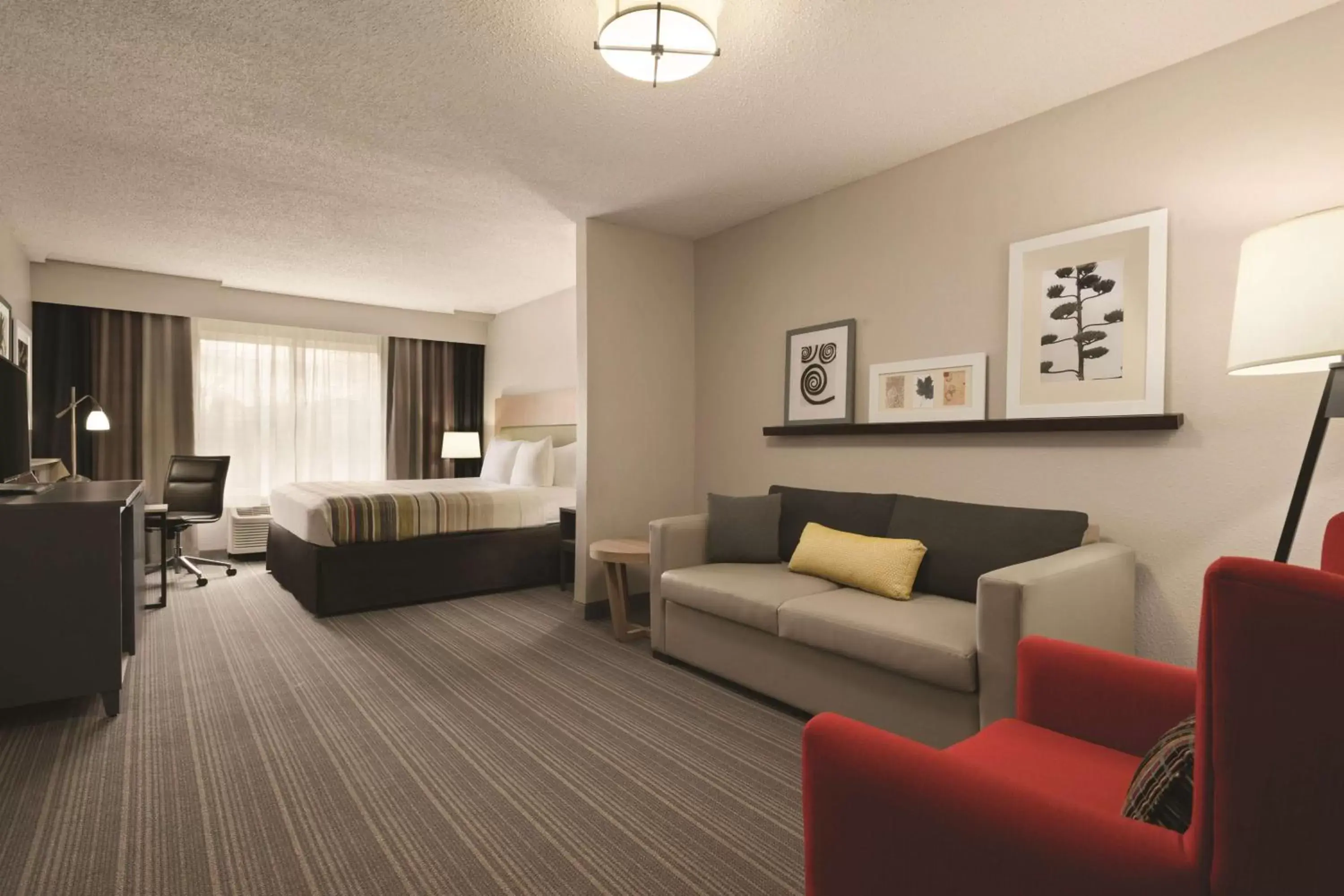 Photo of the whole room, Seating Area in Country Inn & Suites by Radisson, Indianapolis South, IN