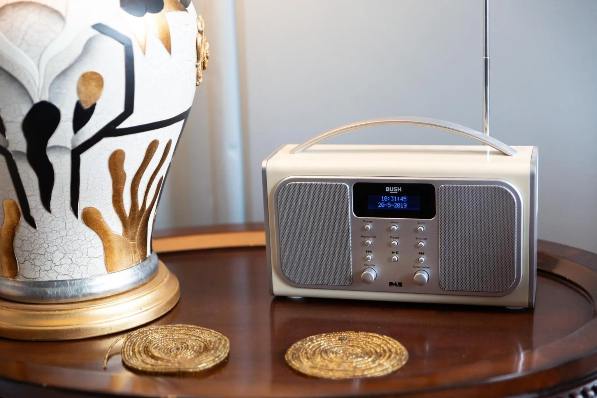 Communal lounge/ TV room in Shelleven Guest House