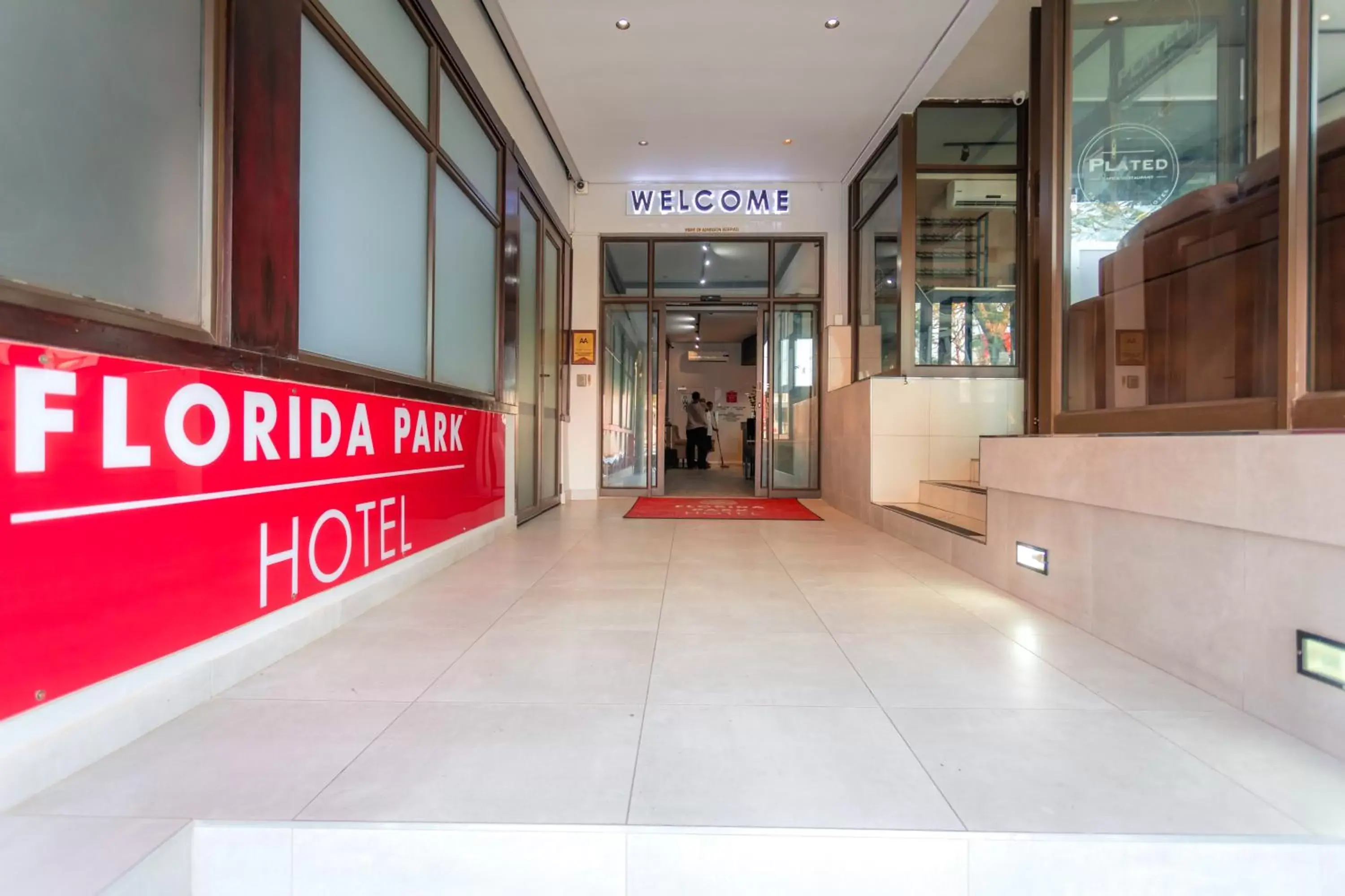 Facade/entrance in Florida Park Hotel, Florida Road