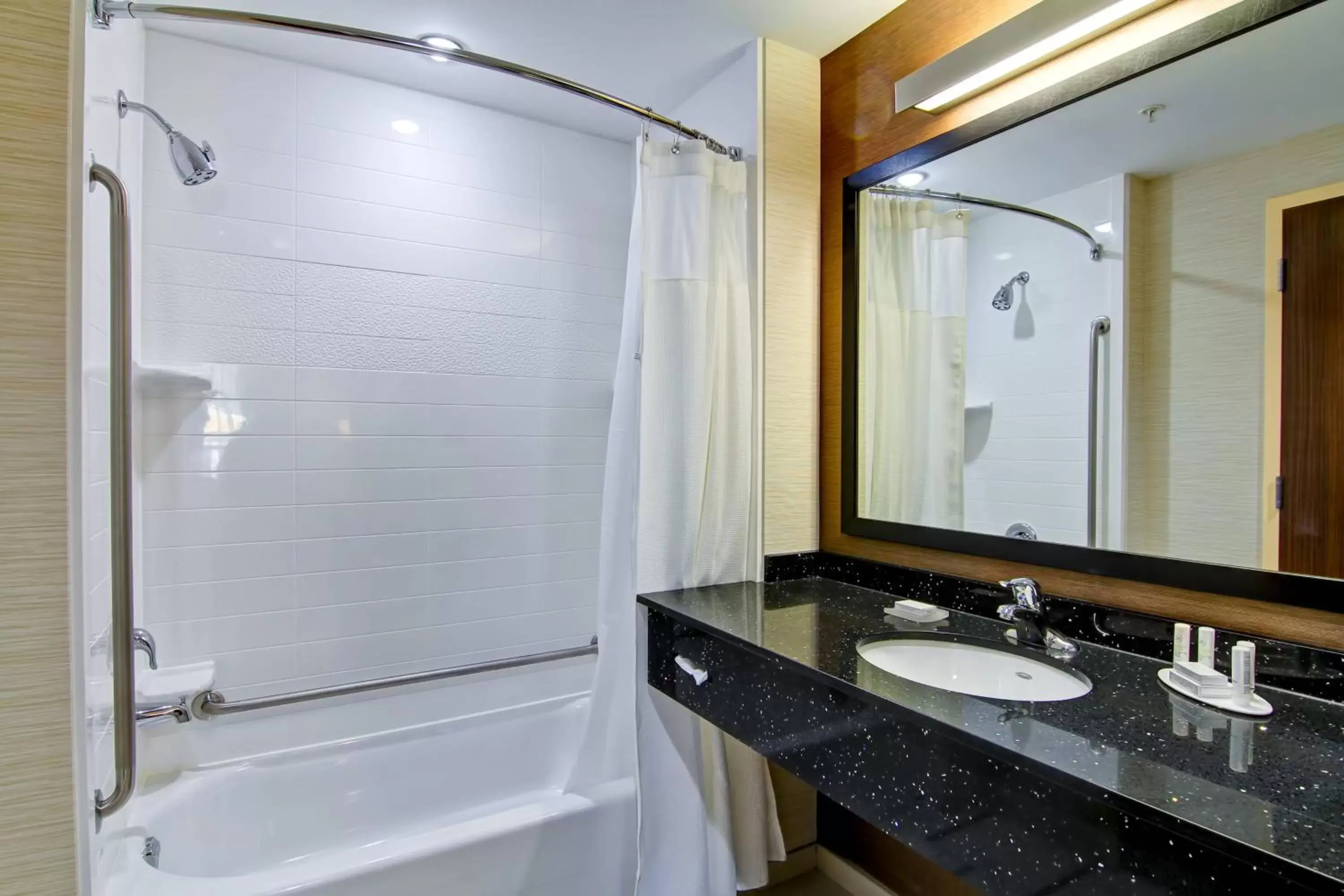 Bathroom in Fairfield Inn & Suites by Marriott Kamloops