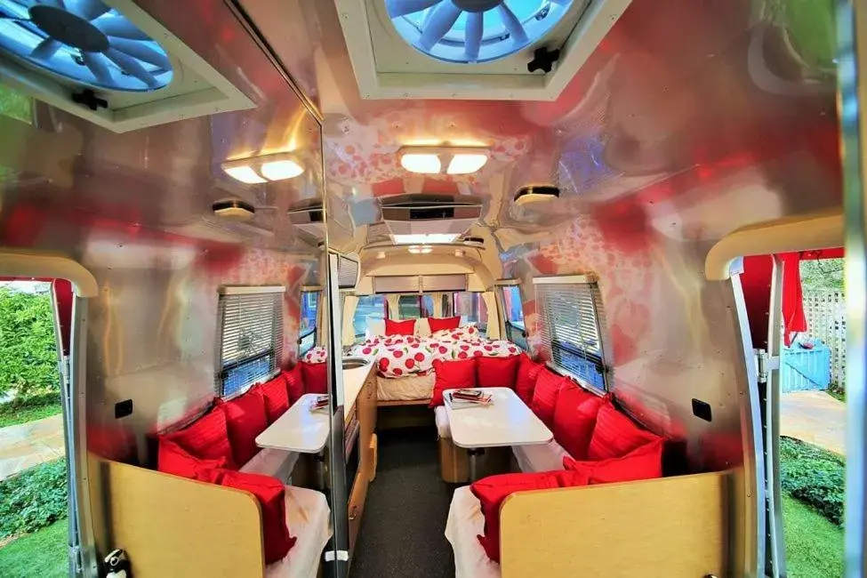 Mobile Home in metro hotel Mobile Home in metro hotel