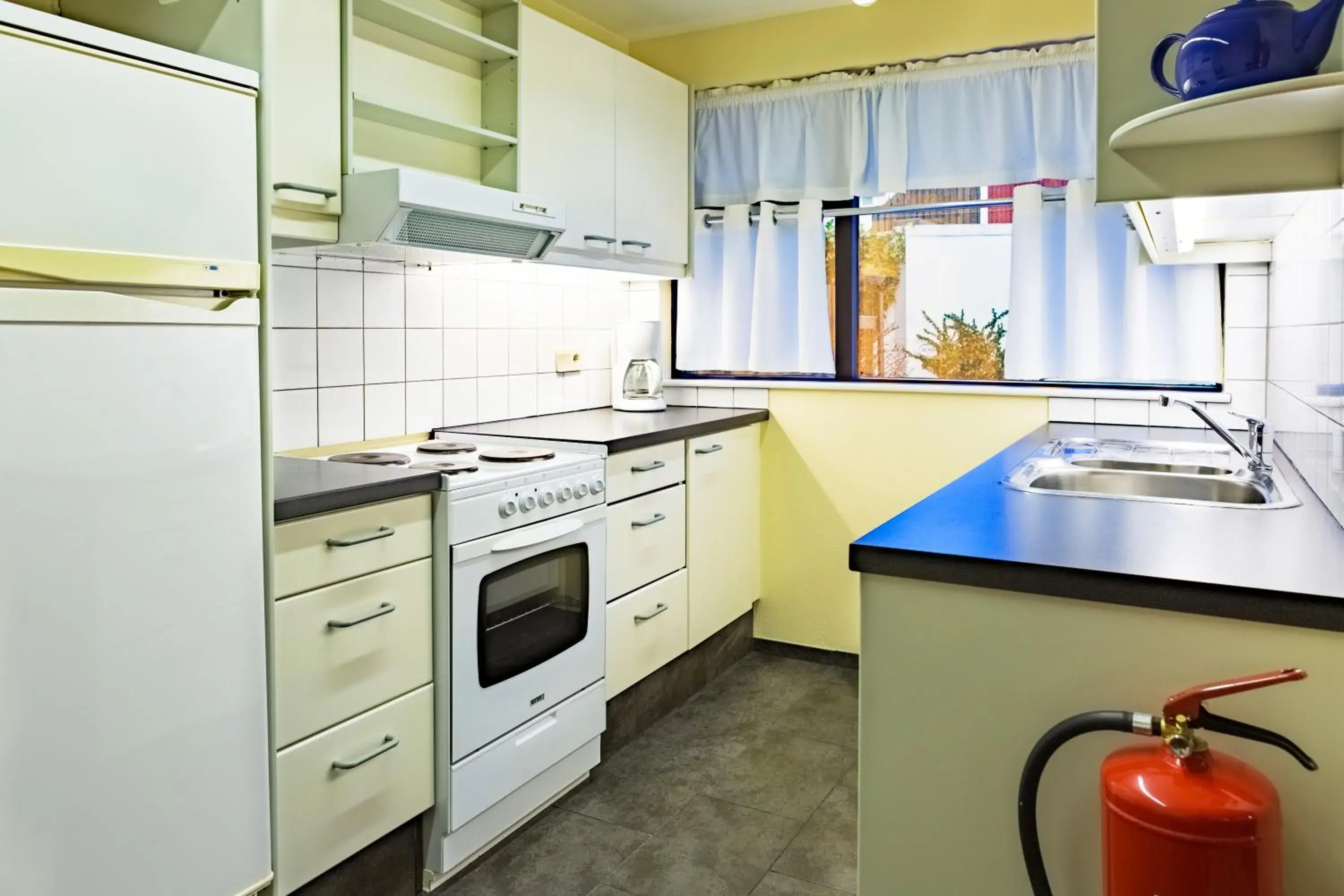 Kitchen or kitchenette, Kitchen/Kitchenette in Guesthouse Sunna