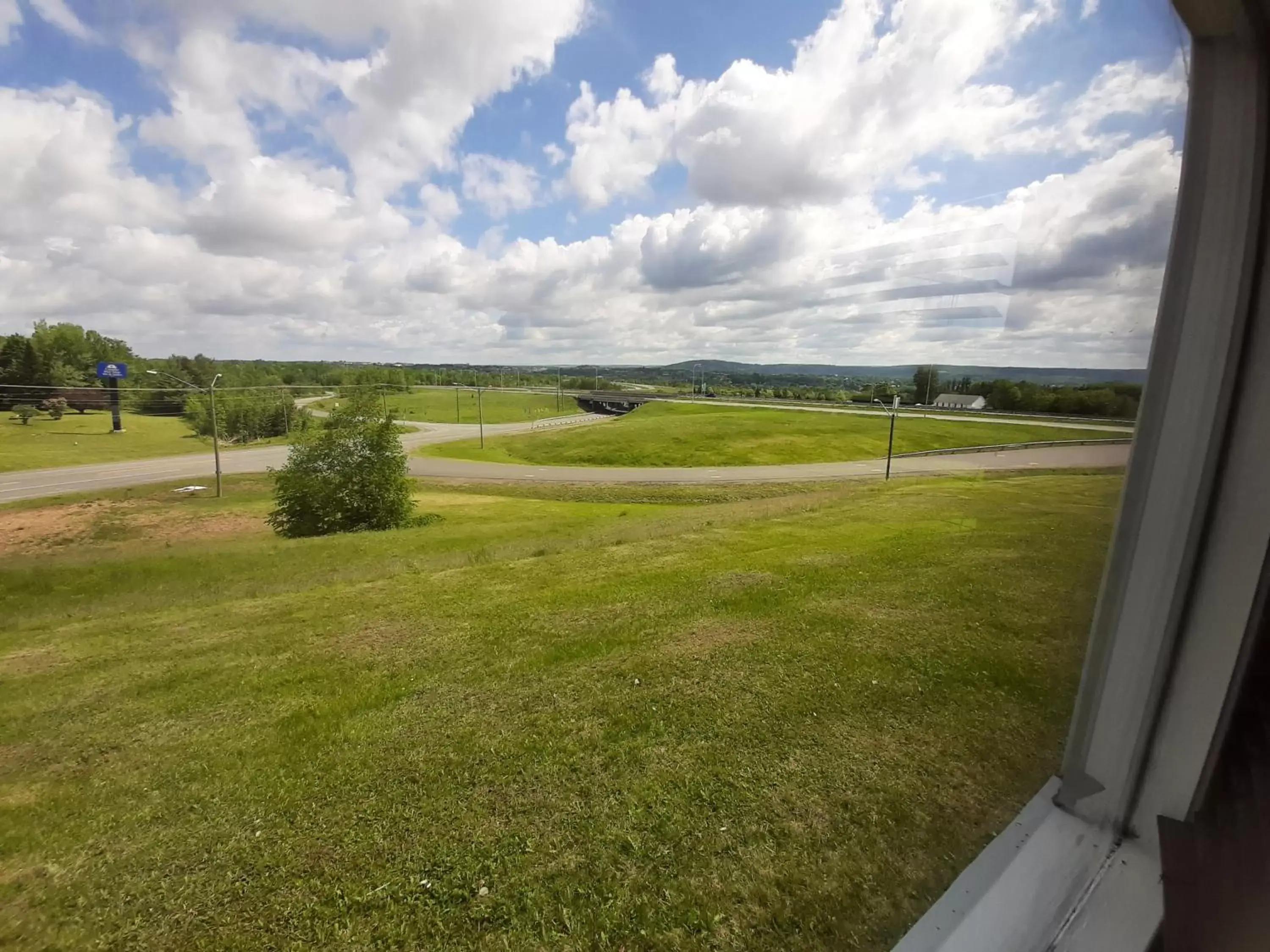 Garden view in Howard Johnson by Wyndham Woodstock NB