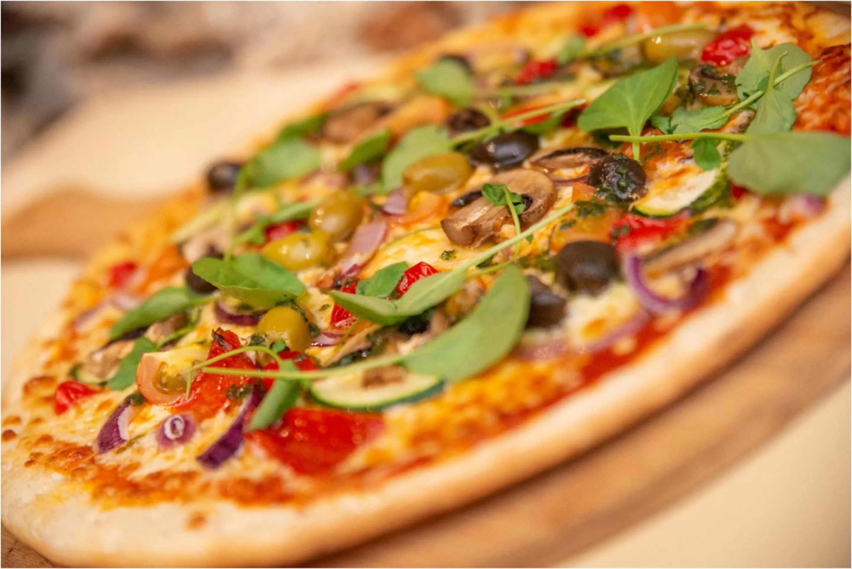 Food and drinks in Riverside Park Hotel