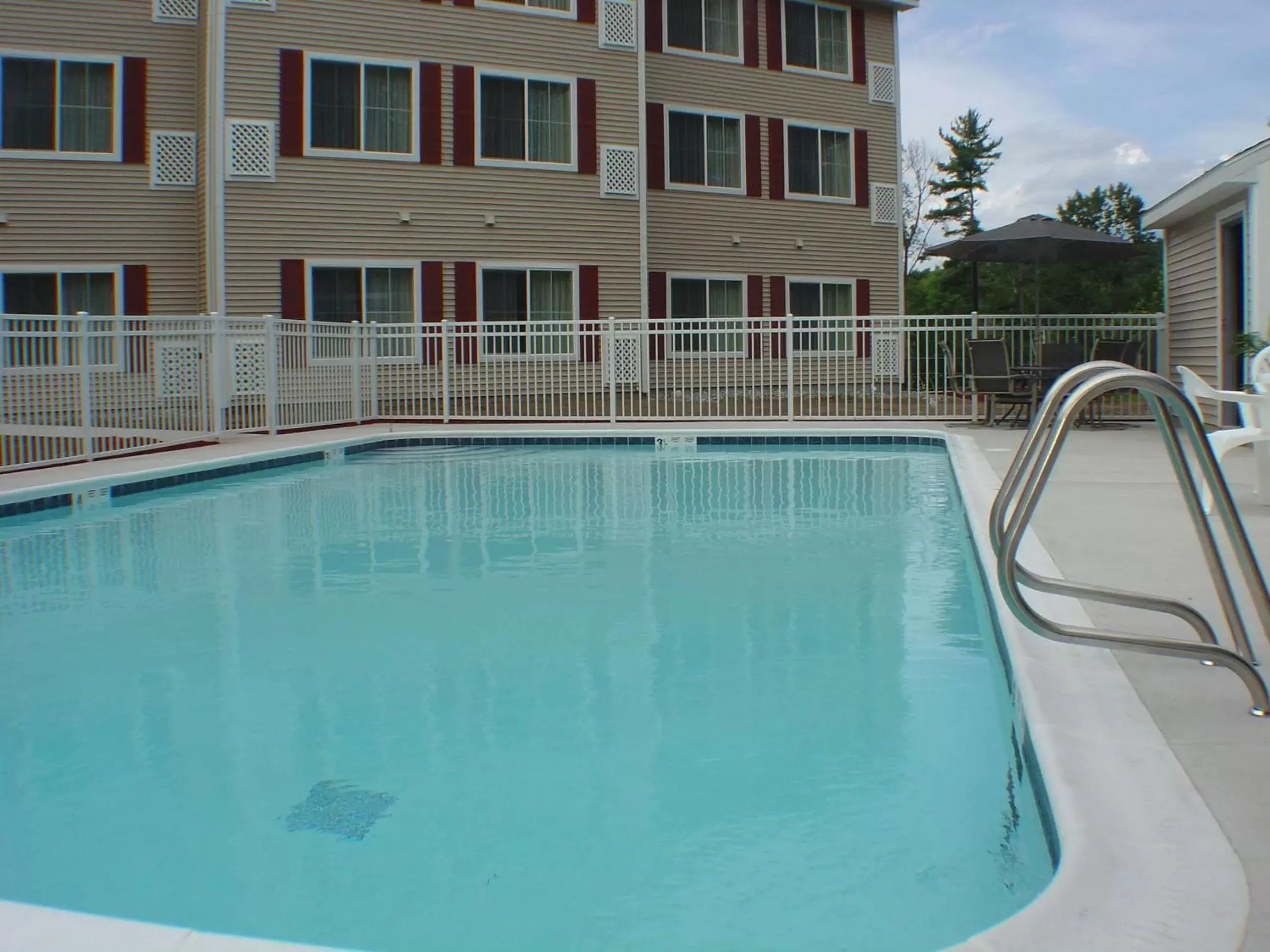 Activities, Swimming Pool in Country Inn & Suites by Radisson Lake George