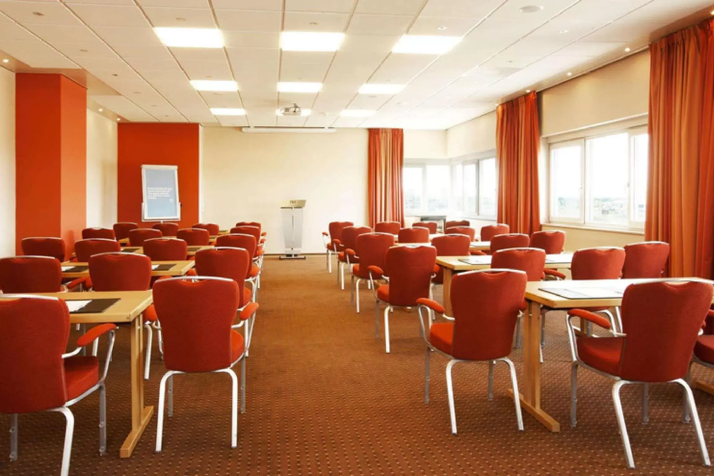 Meeting/conference room in NH Groningen Hotel