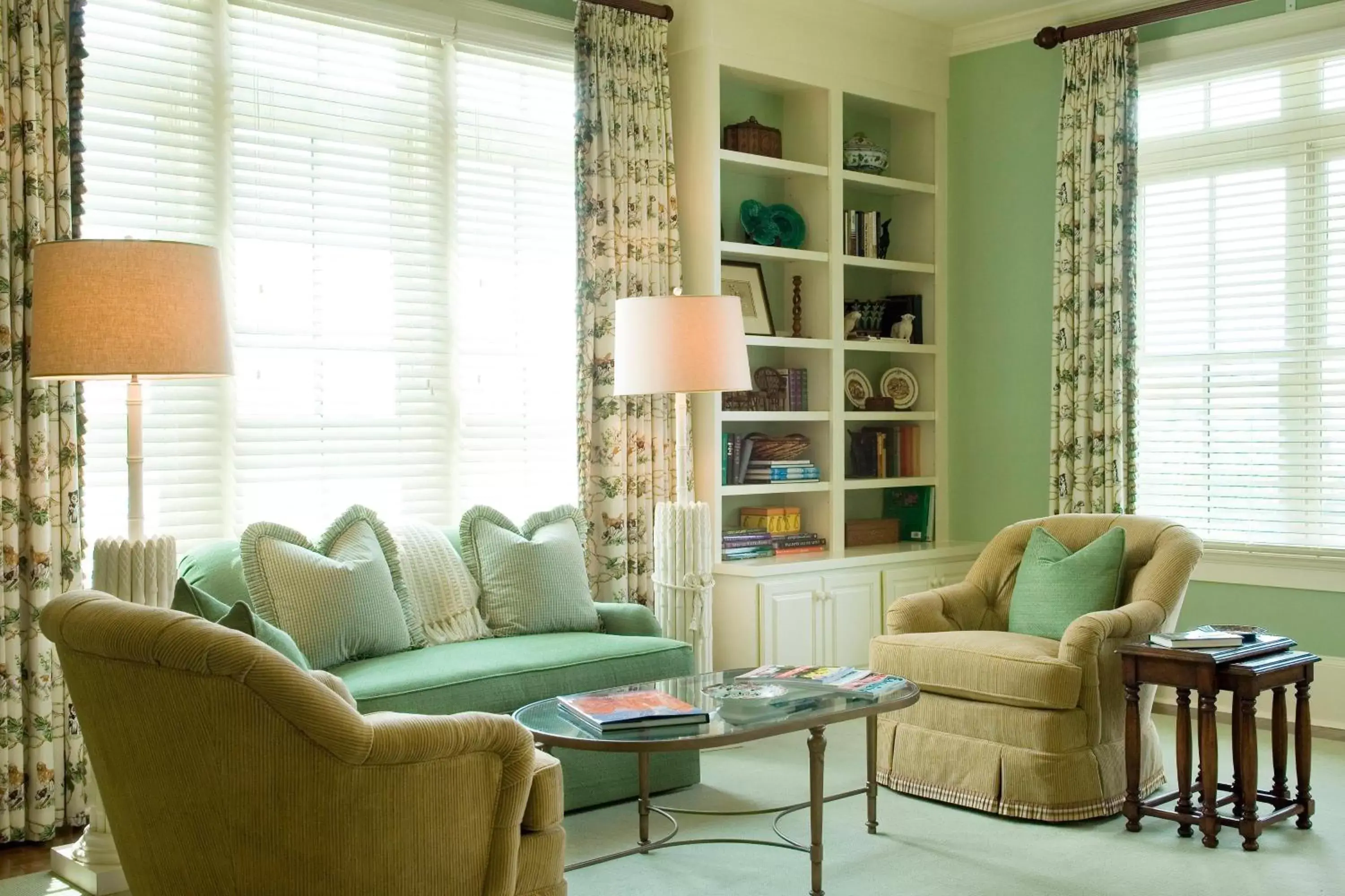 Photo of the whole room, Seating Area in The Ballantyne, a Luxury Collection Hotel, Charlotte