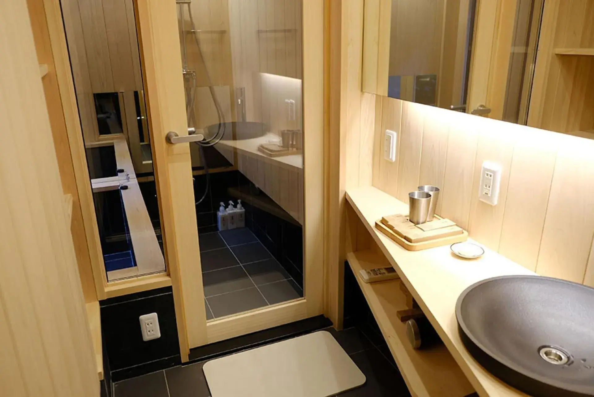 Bathroom in Reikaku Kiyomizu Gojo