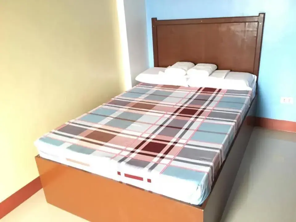 Bed in Mayon Lodging House