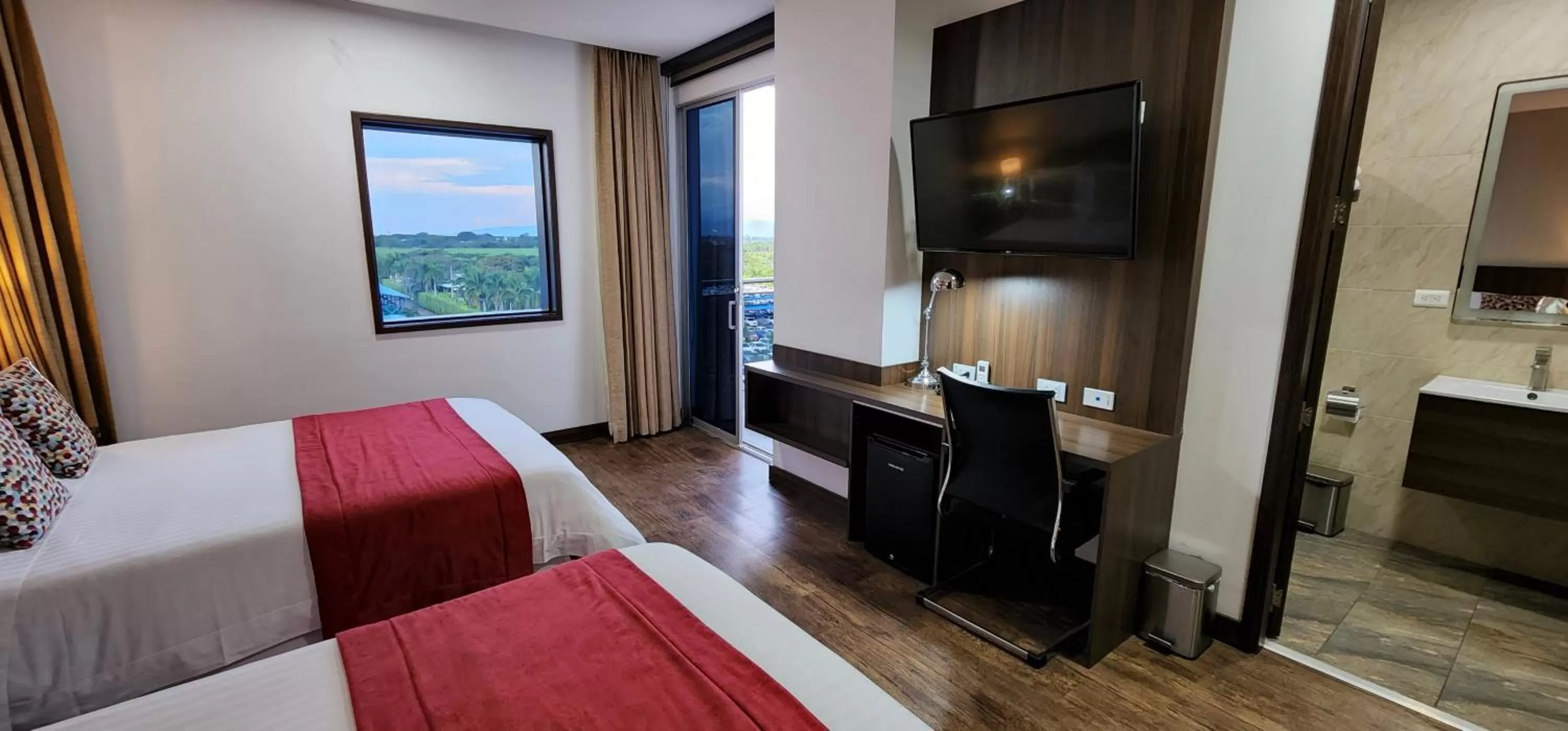 Bed in Hotel Real Elim International