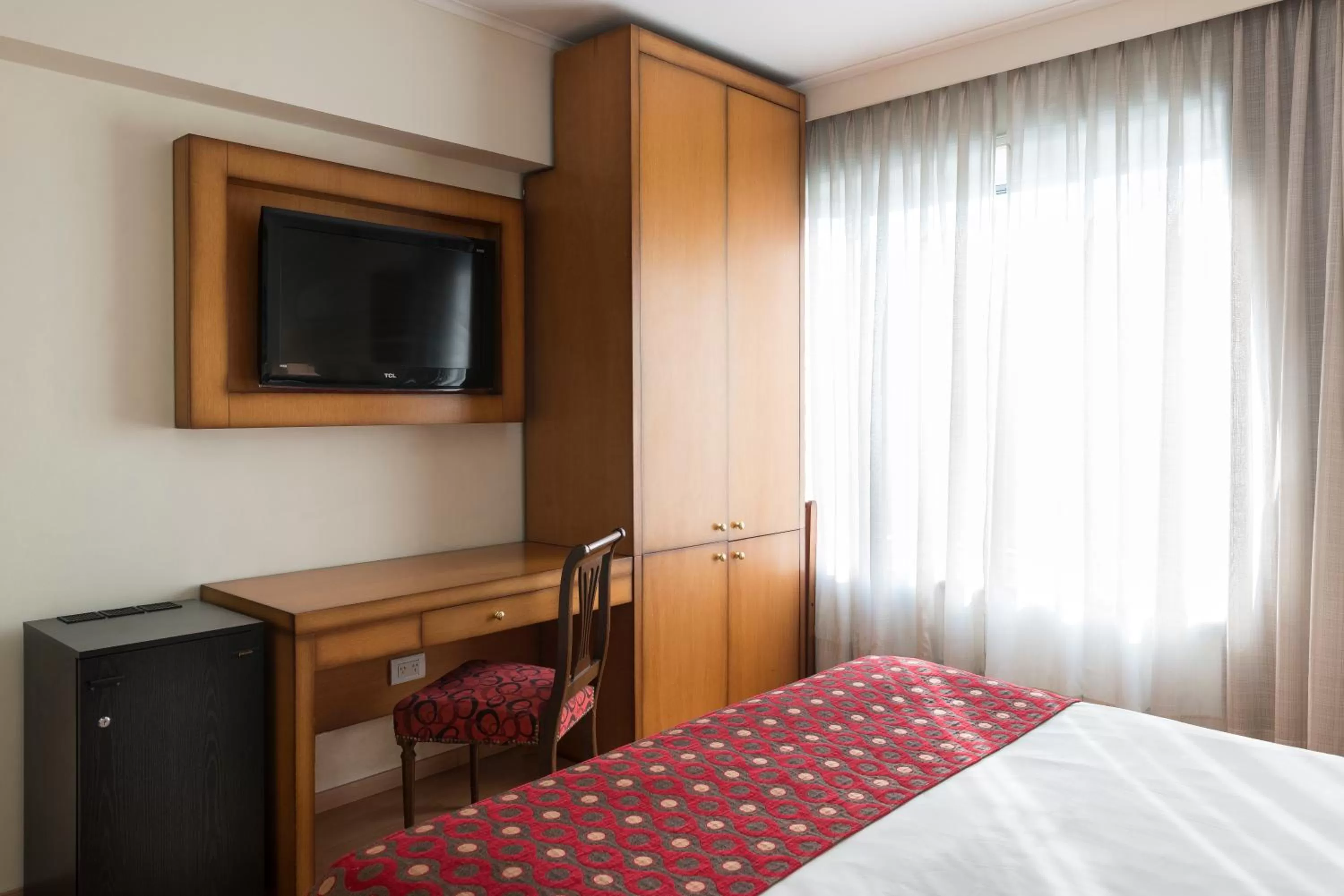 TV and multimedia, Bed in Imperial Park Hotel