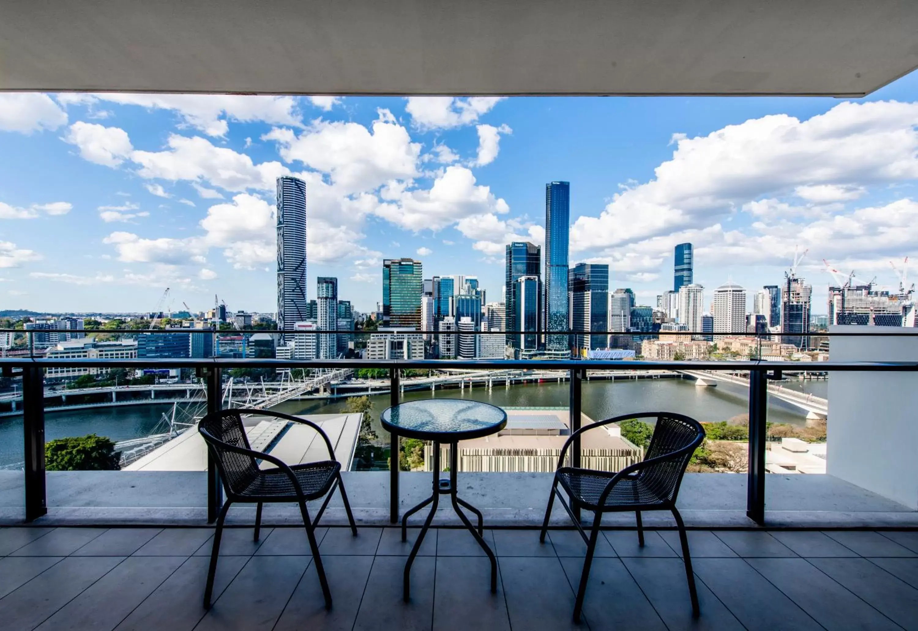 Balcony/Terrace in Hope Street Apartments by CLLIX