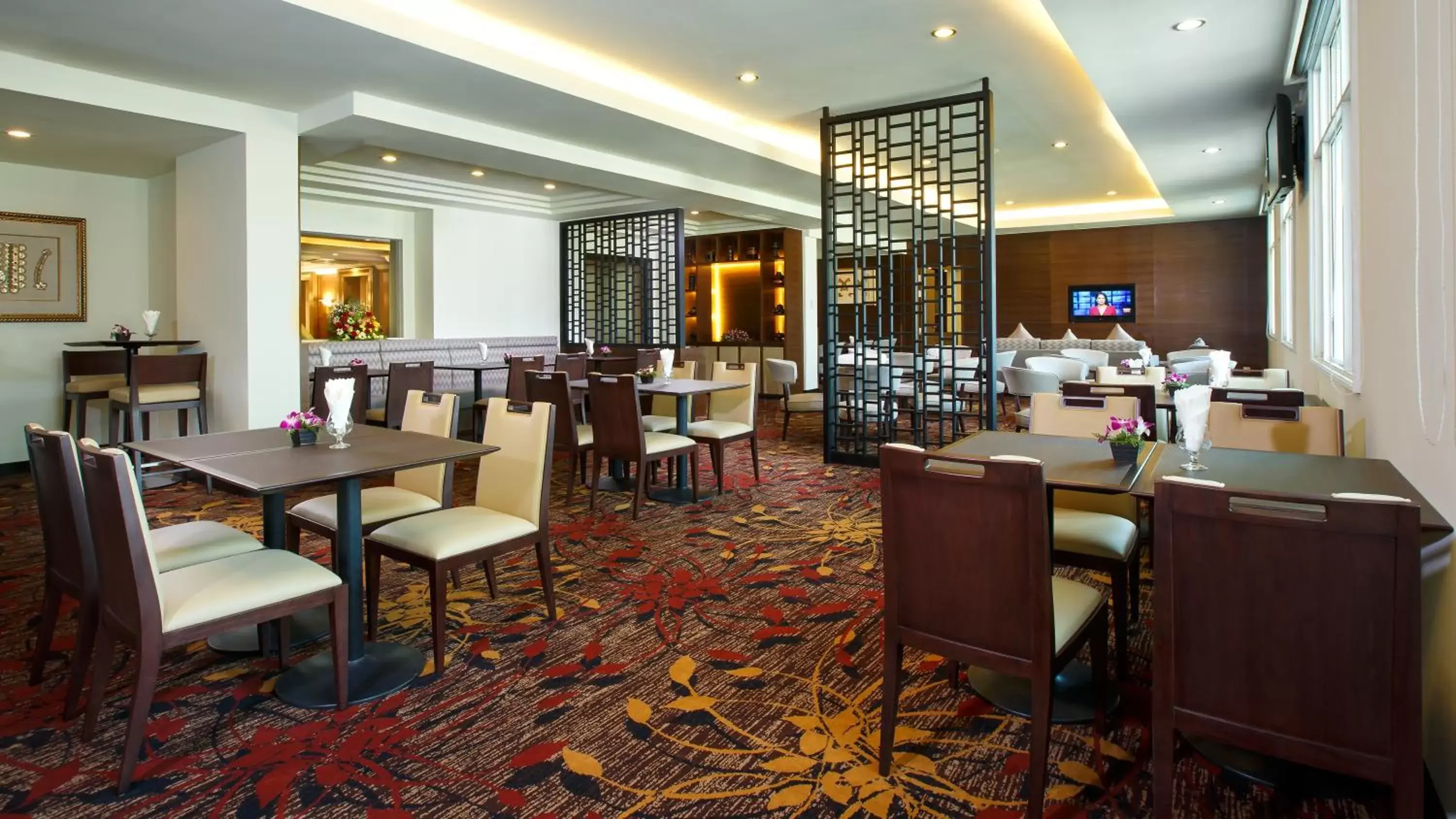 Lounge or bar, Restaurant/Places to Eat in PARKROYAL Yangon