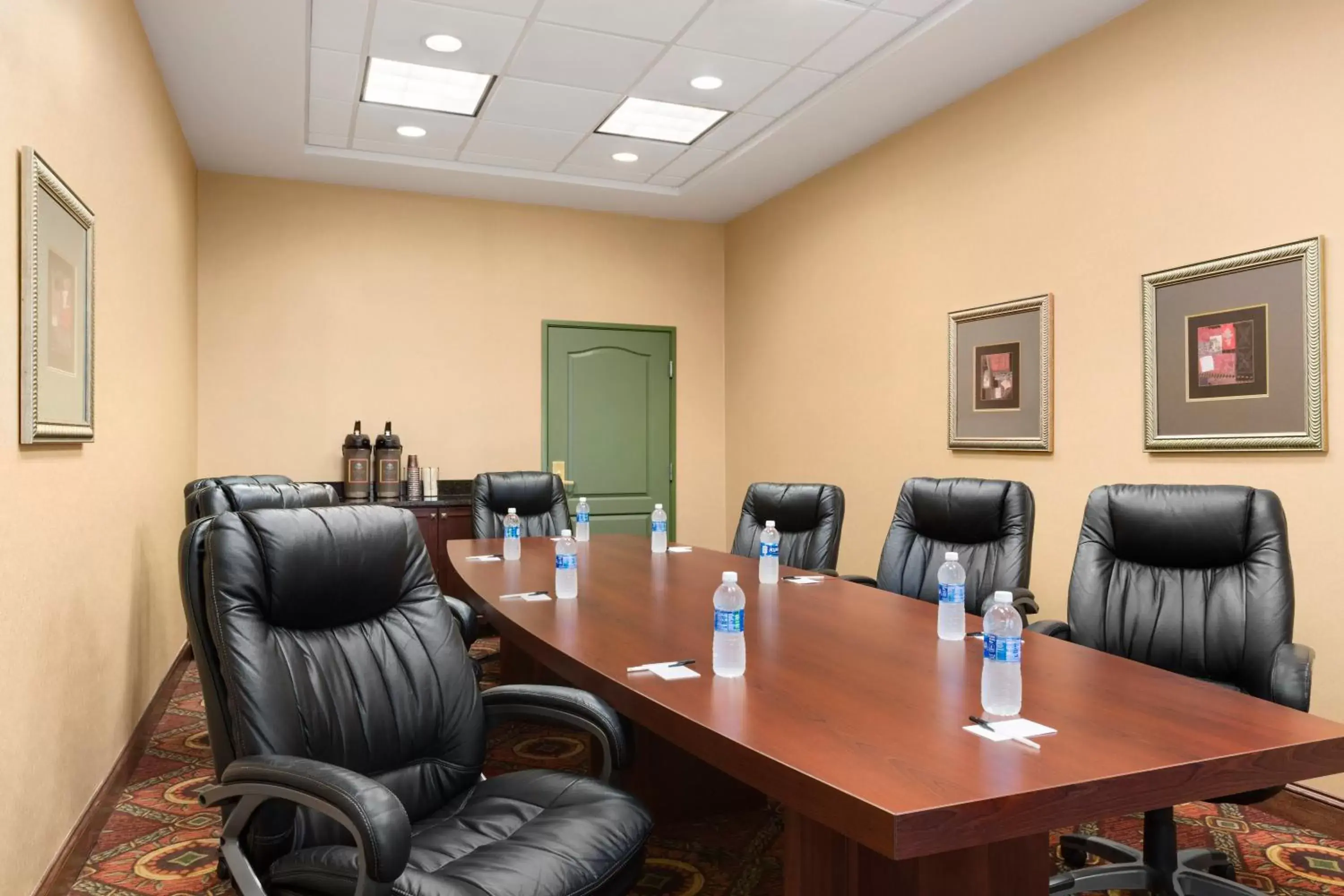 Meeting/conference room in Country Inn & Suites by Radisson, Athens, GA