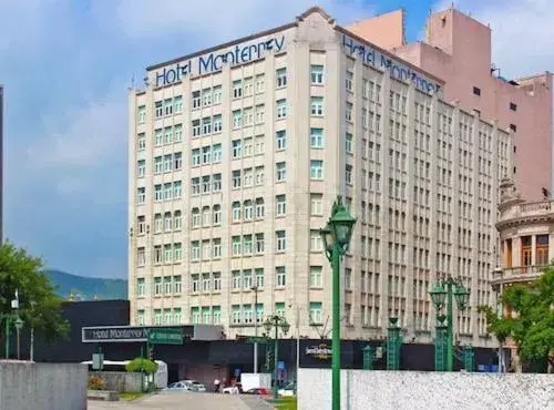 Facade/entrance, Property Building in Hotel Monterrey Macroplaza