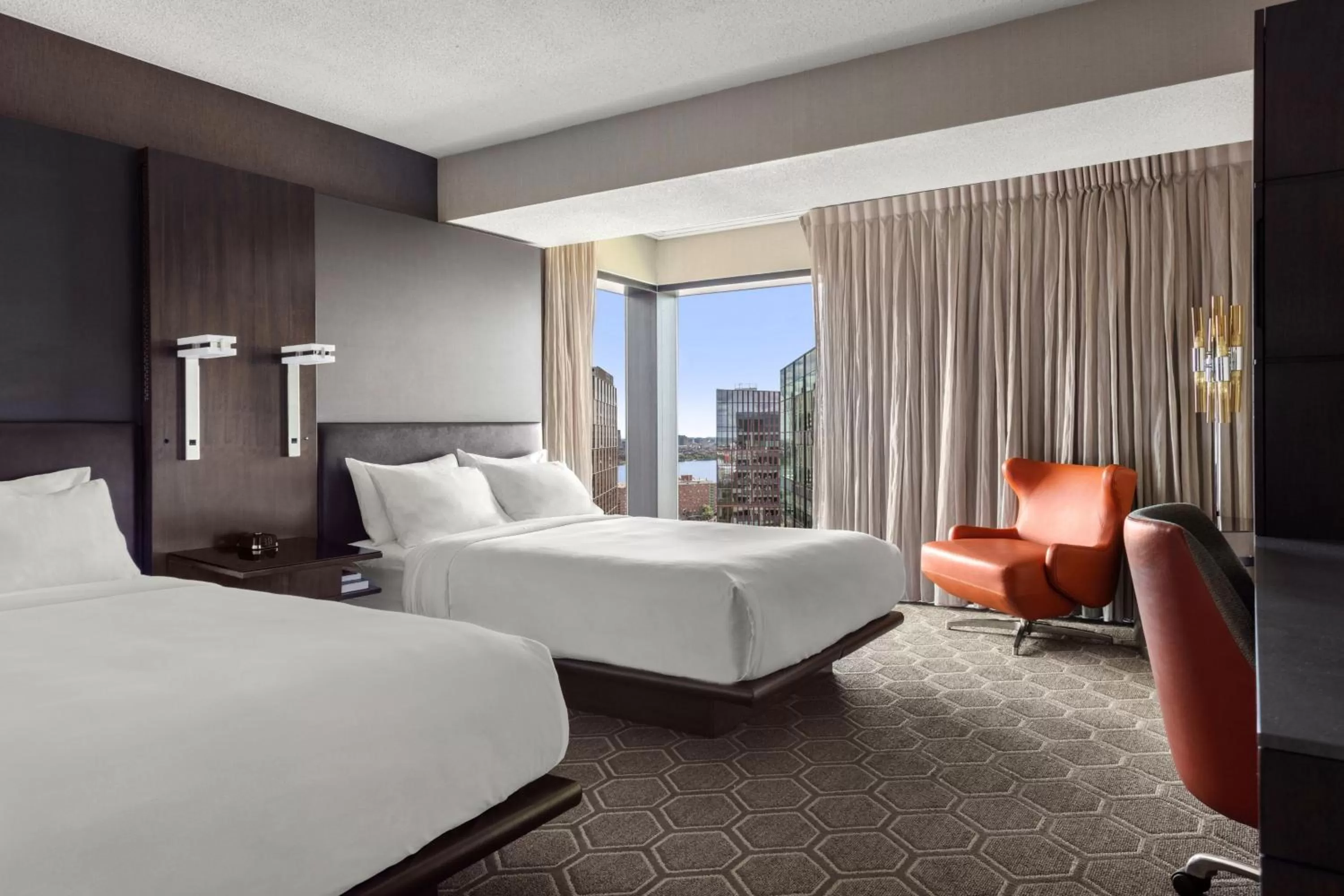 M Club lounge access, Guest room, 2 Double rooms in Boston Marriott Cambridge