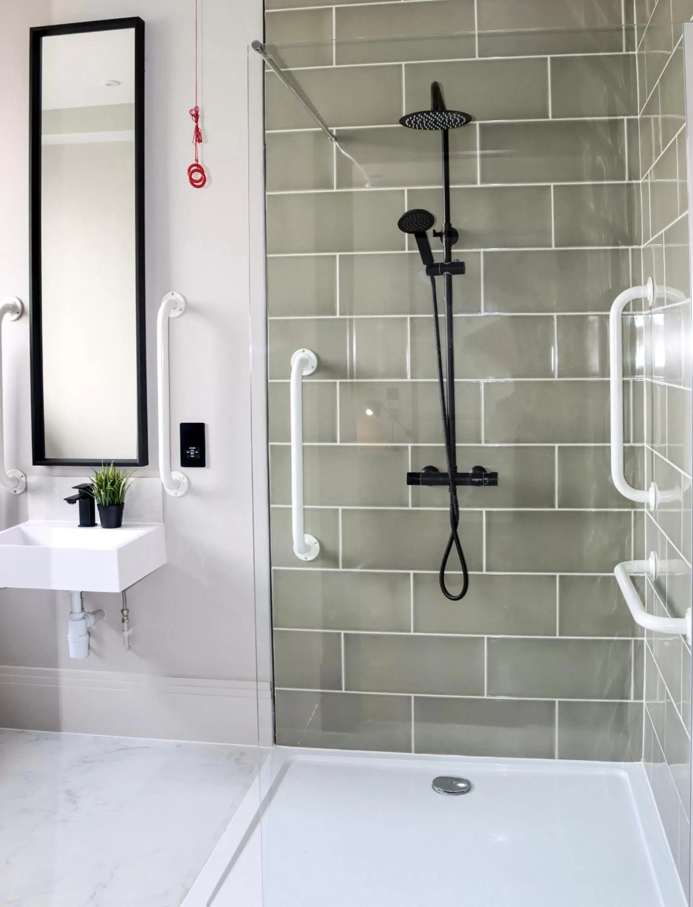 Shower, Bathroom in Vive Hotel