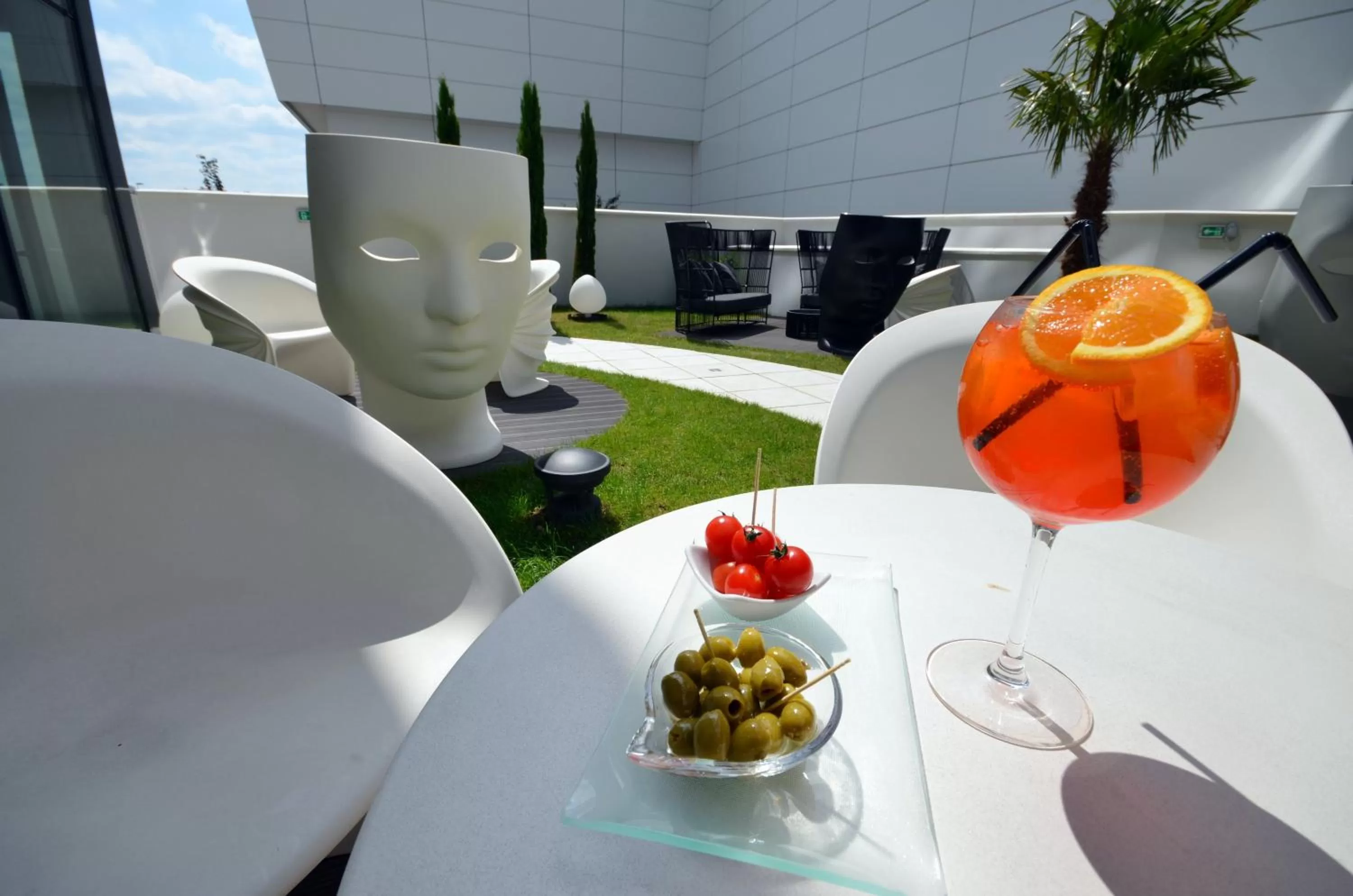 Property building in Holiday Inn Dijon Toison D'or by IHG