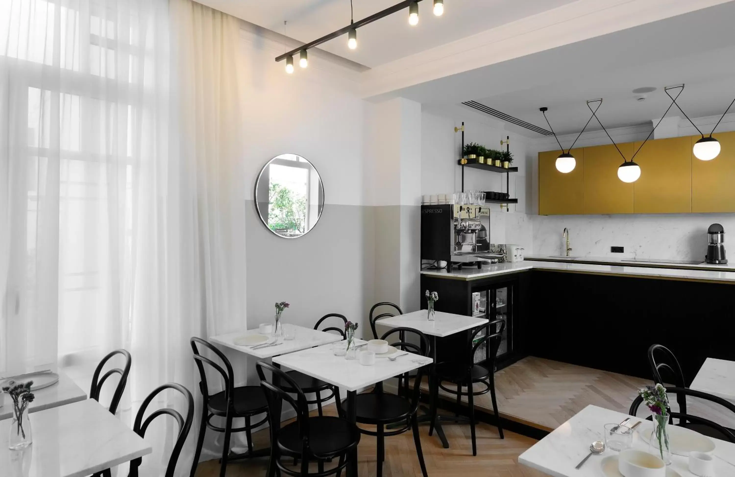 Dining area, Restaurant/Places to Eat in The Modernist Thessaloniki