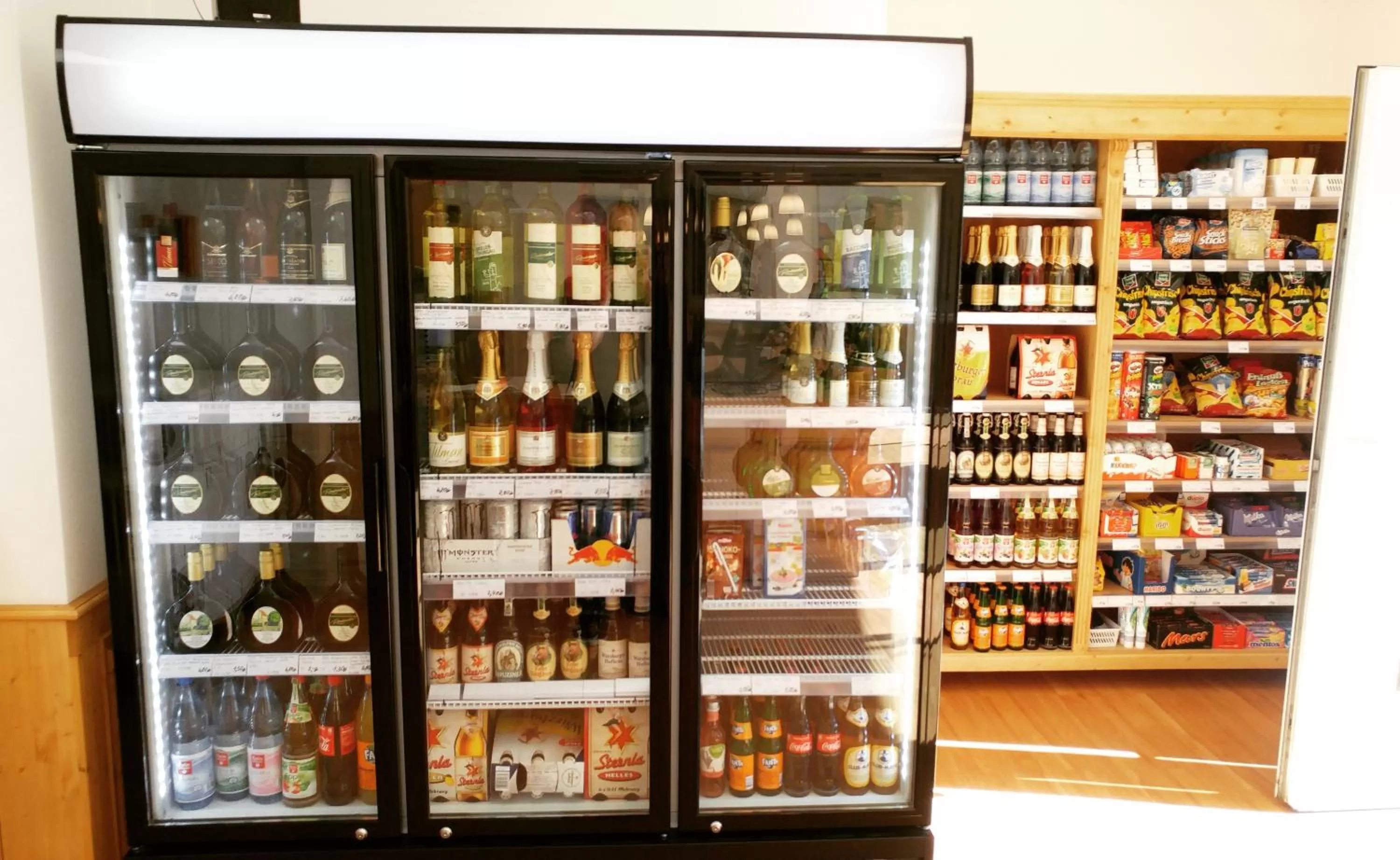 On-site shops in Hotel Demling