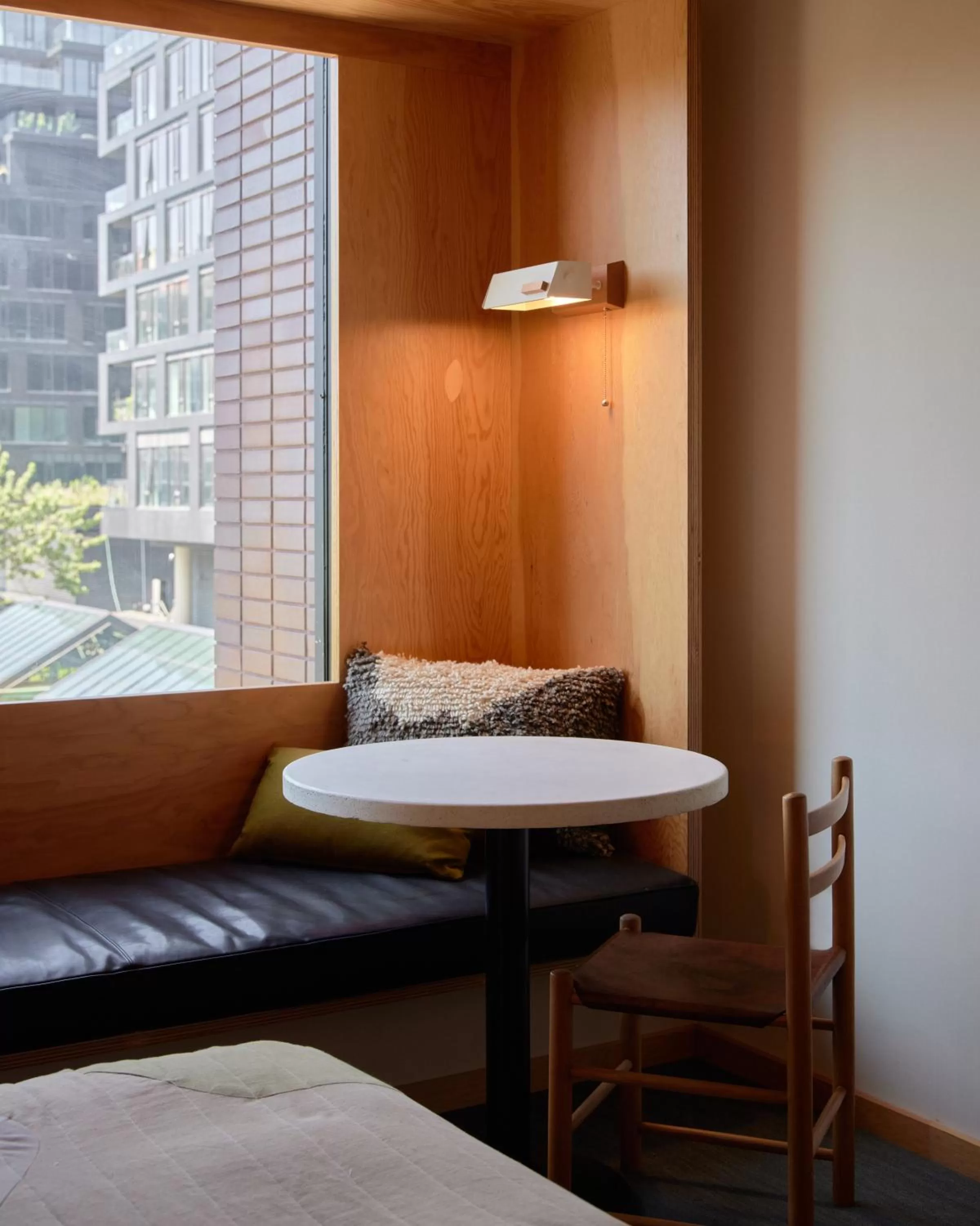 Seating area, Bed in Ace Hotel Toronto