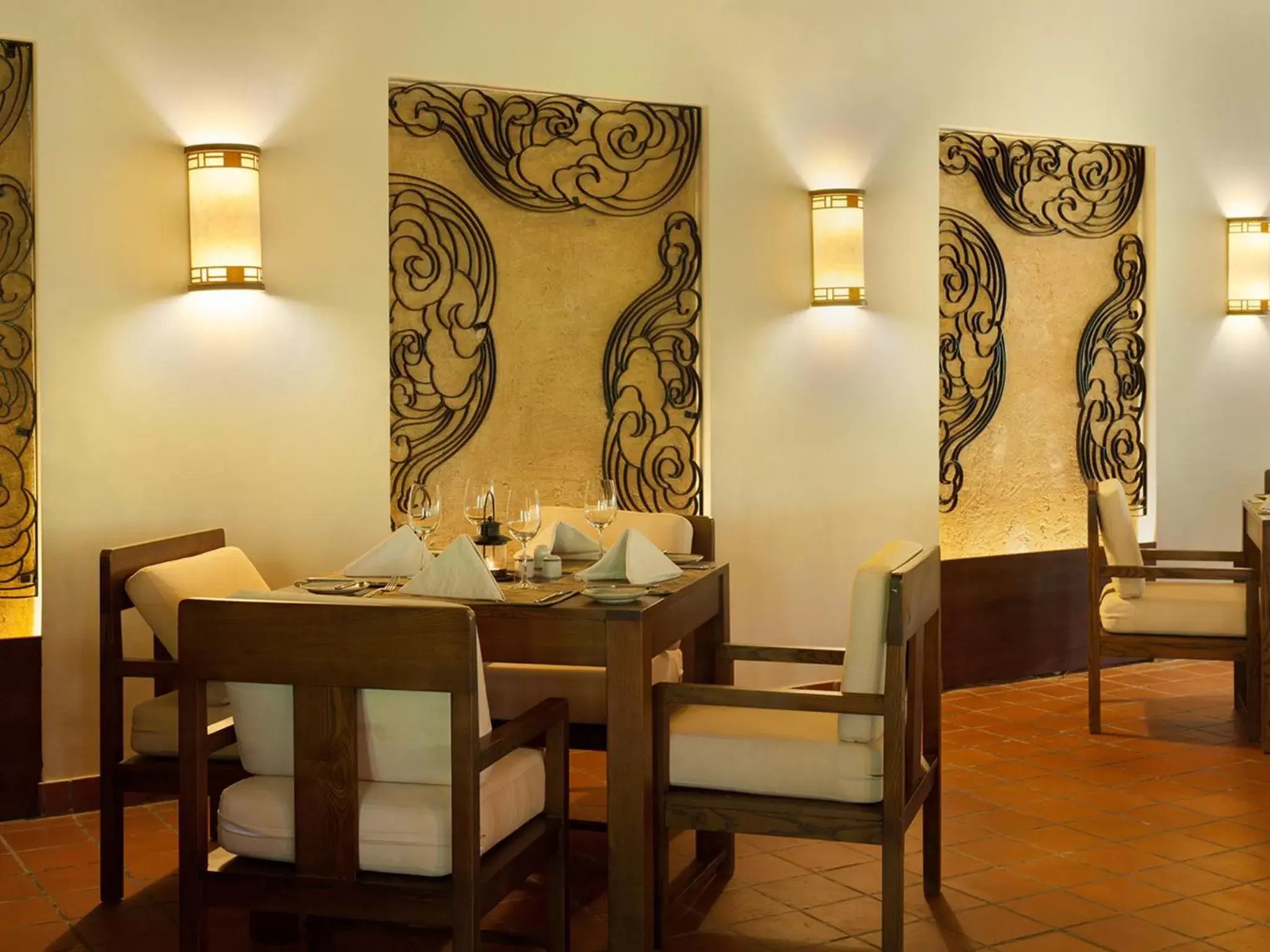 Restaurant/Places to Eat in Emeralda Resort Ninh Binh
