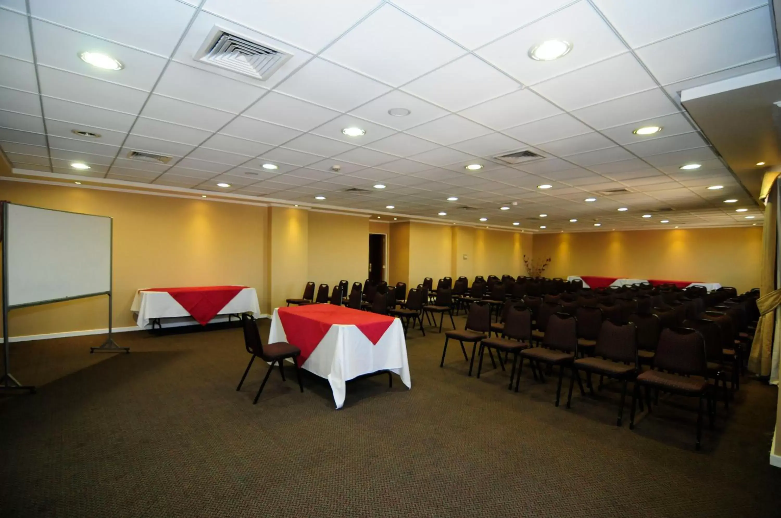 Business facilities, Business Area/Conference Room in Hotel Diego De Almagro Calama