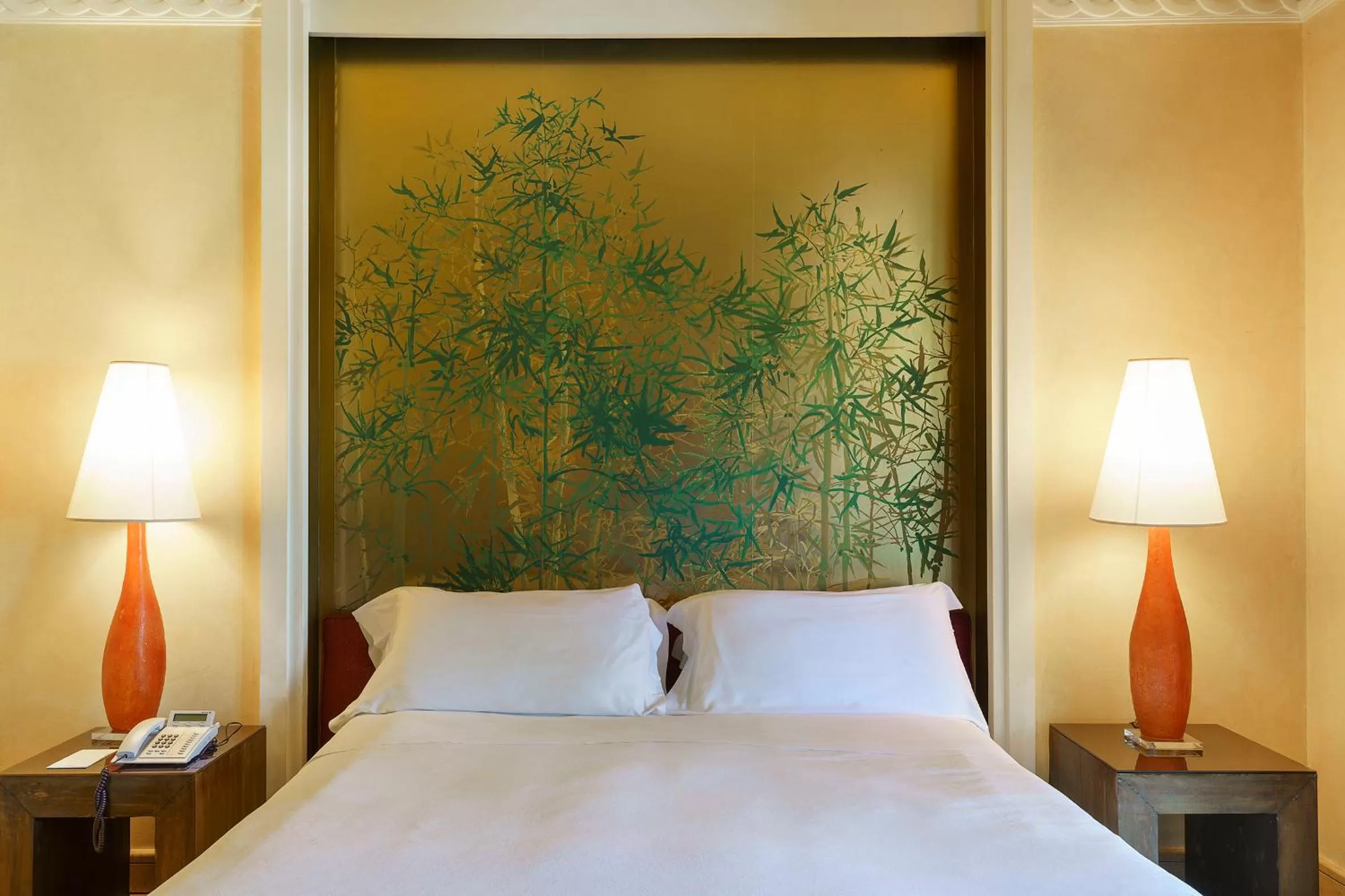 Bed in Romano Palace Luxury Hotel