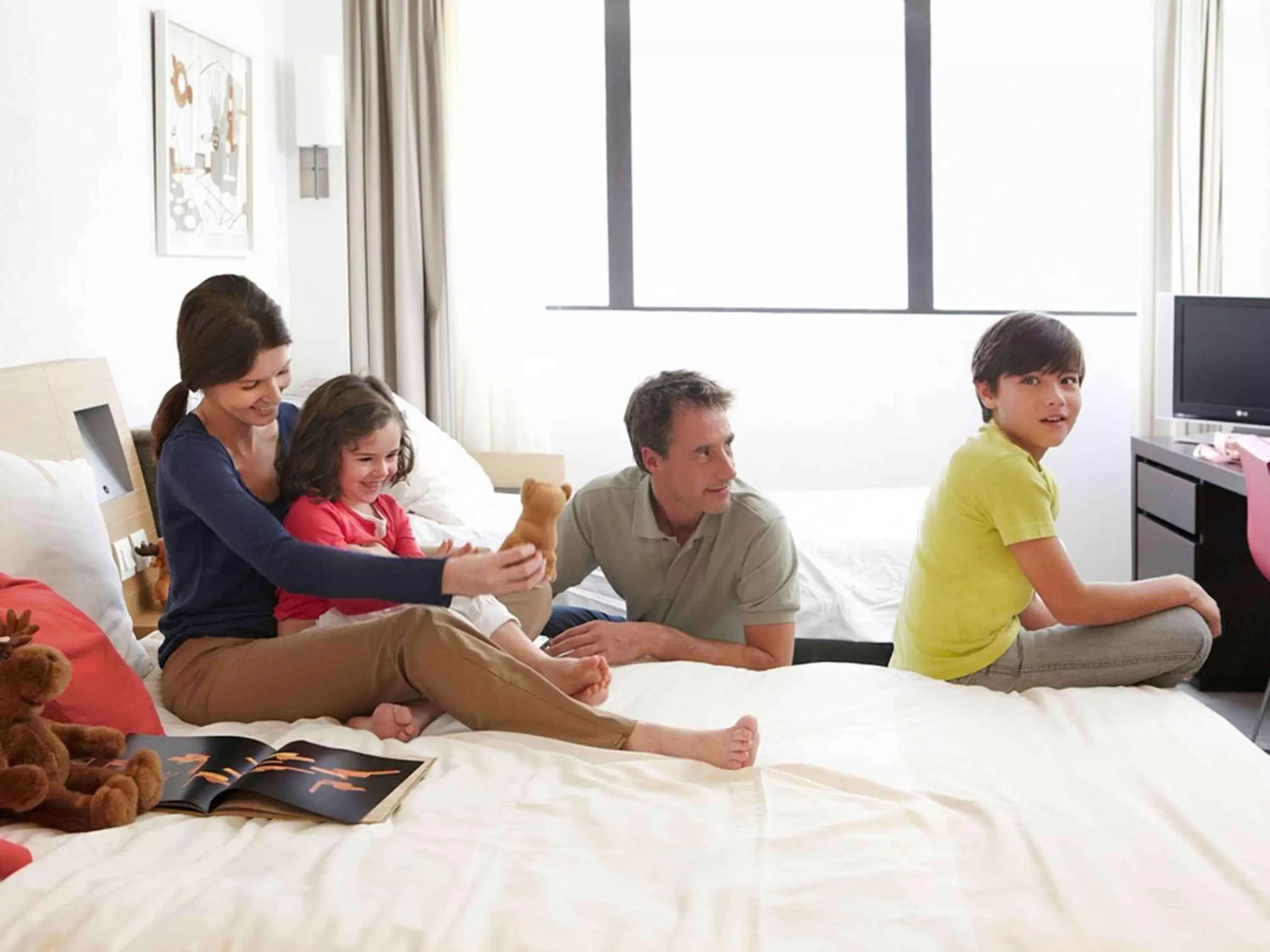 Other, Family in Novotel Zürich Airport Messe