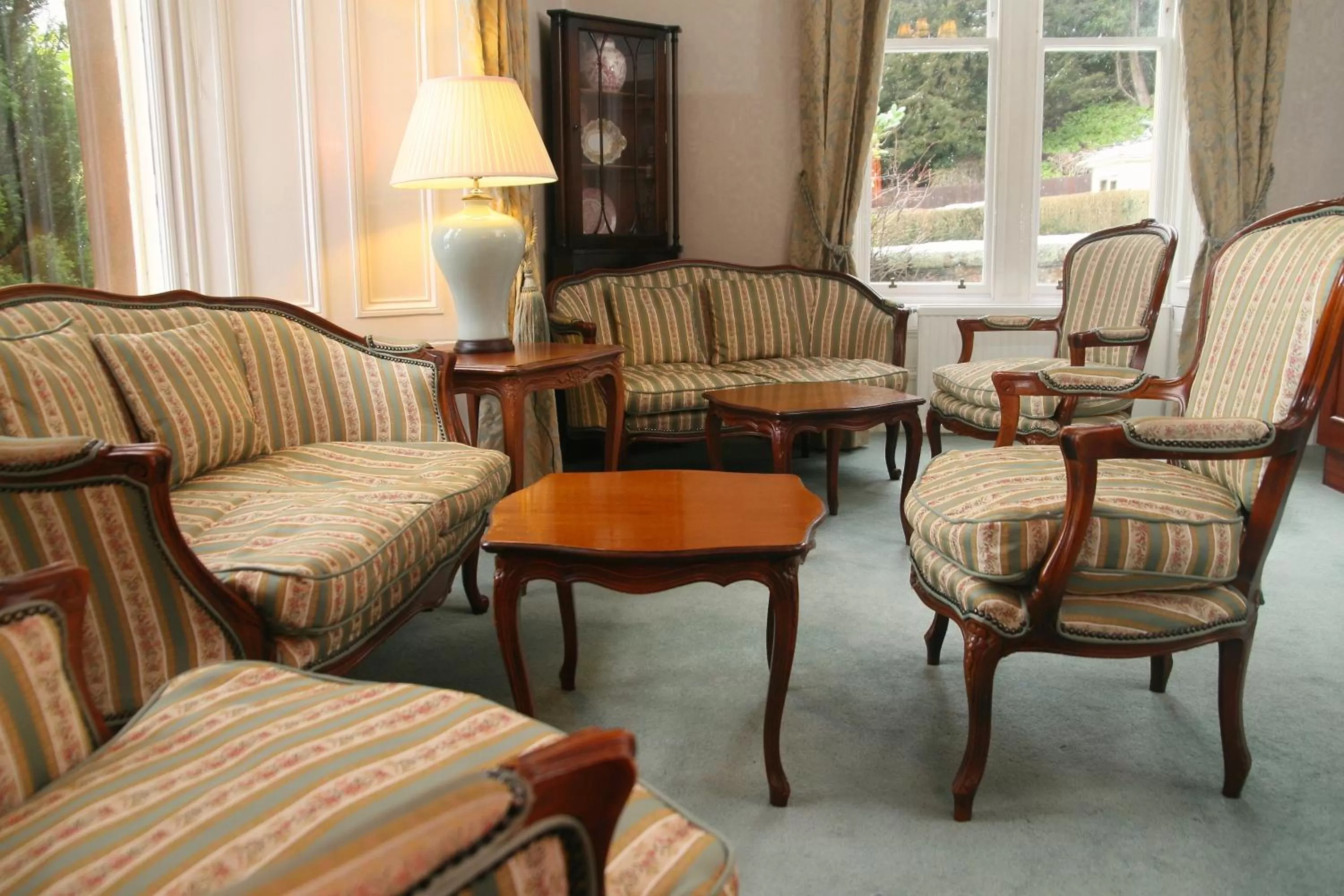 Lounge or bar in Sunbank House Metro Hotel