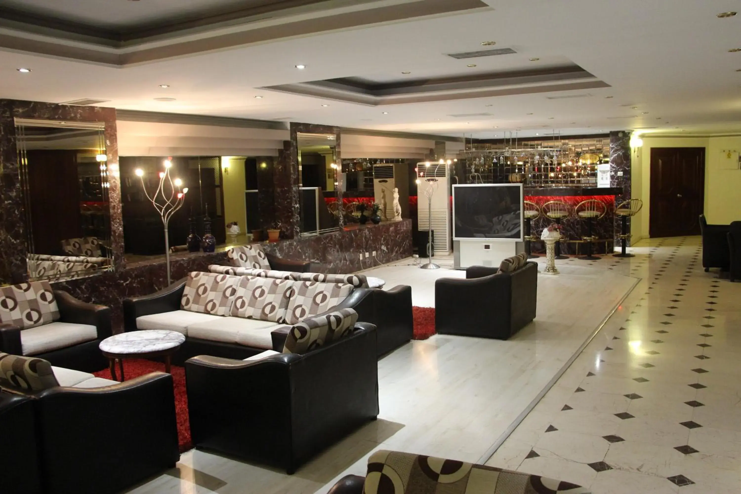 Lounge or bar, Lobby/Reception in Akyuz Hotel