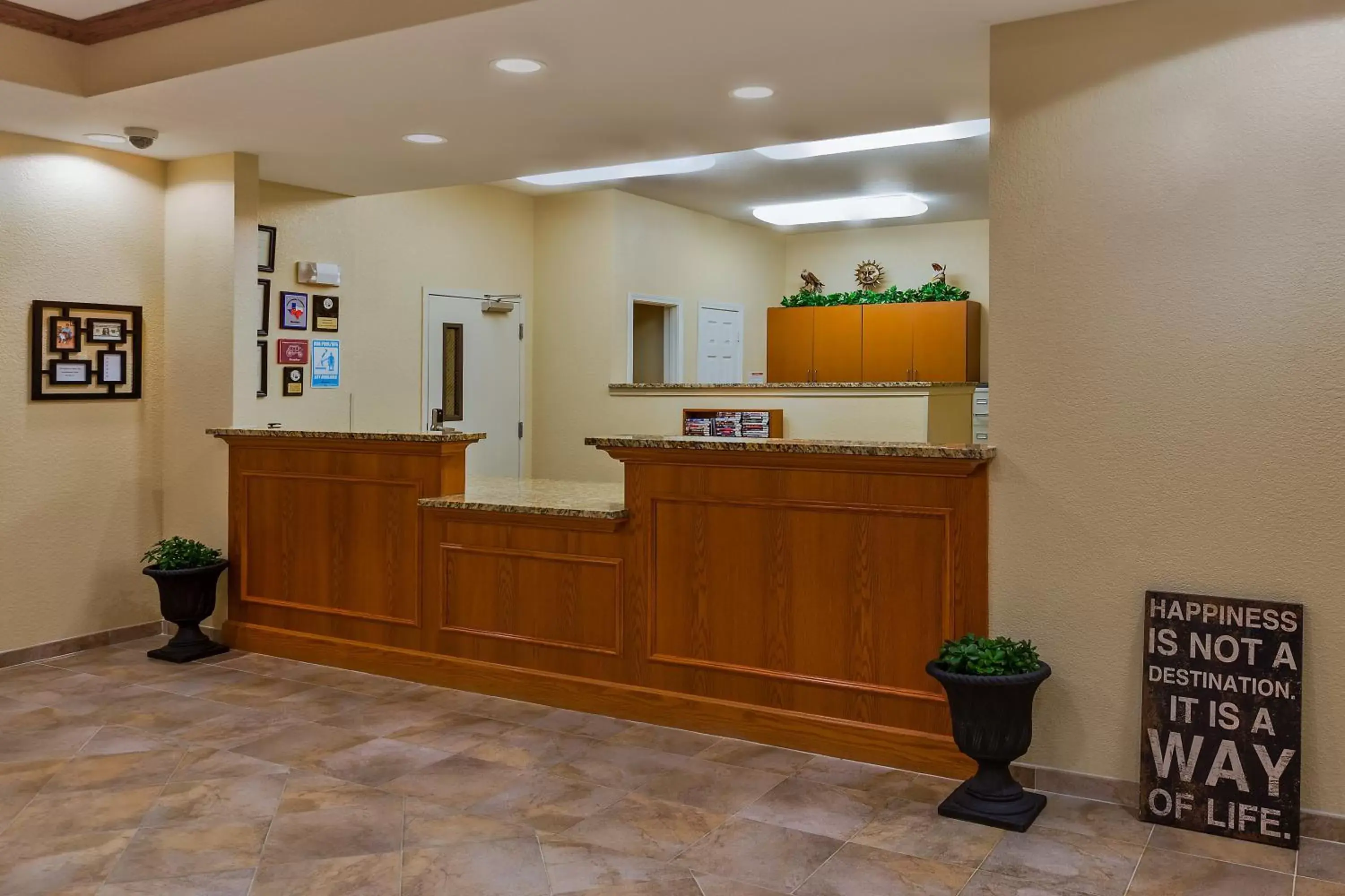 Property building, Lobby/Reception in Candlewood Suites Decatur Medical Center, an IHG Hotel