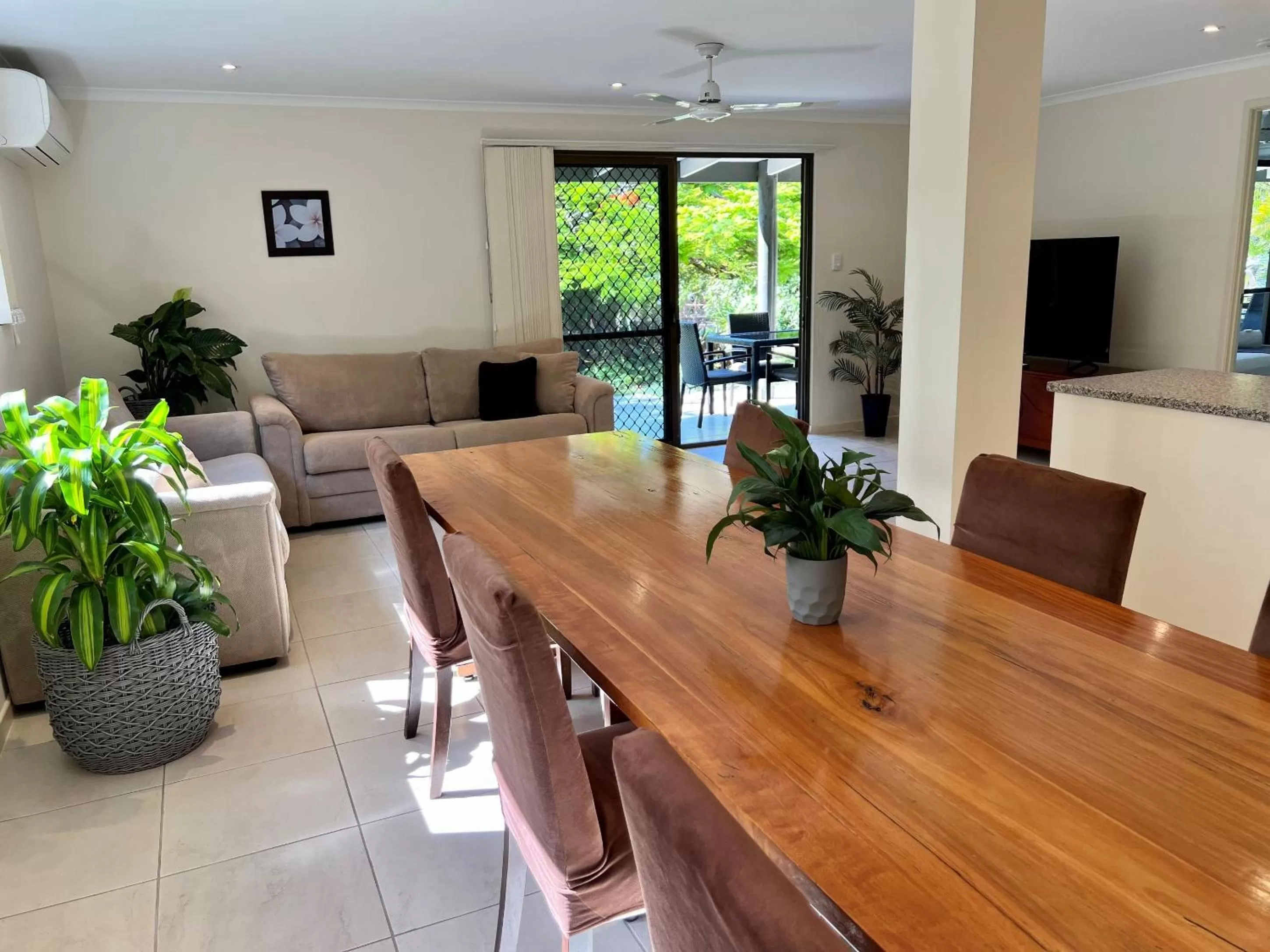 Dining area in Noosa North Shore Retreat