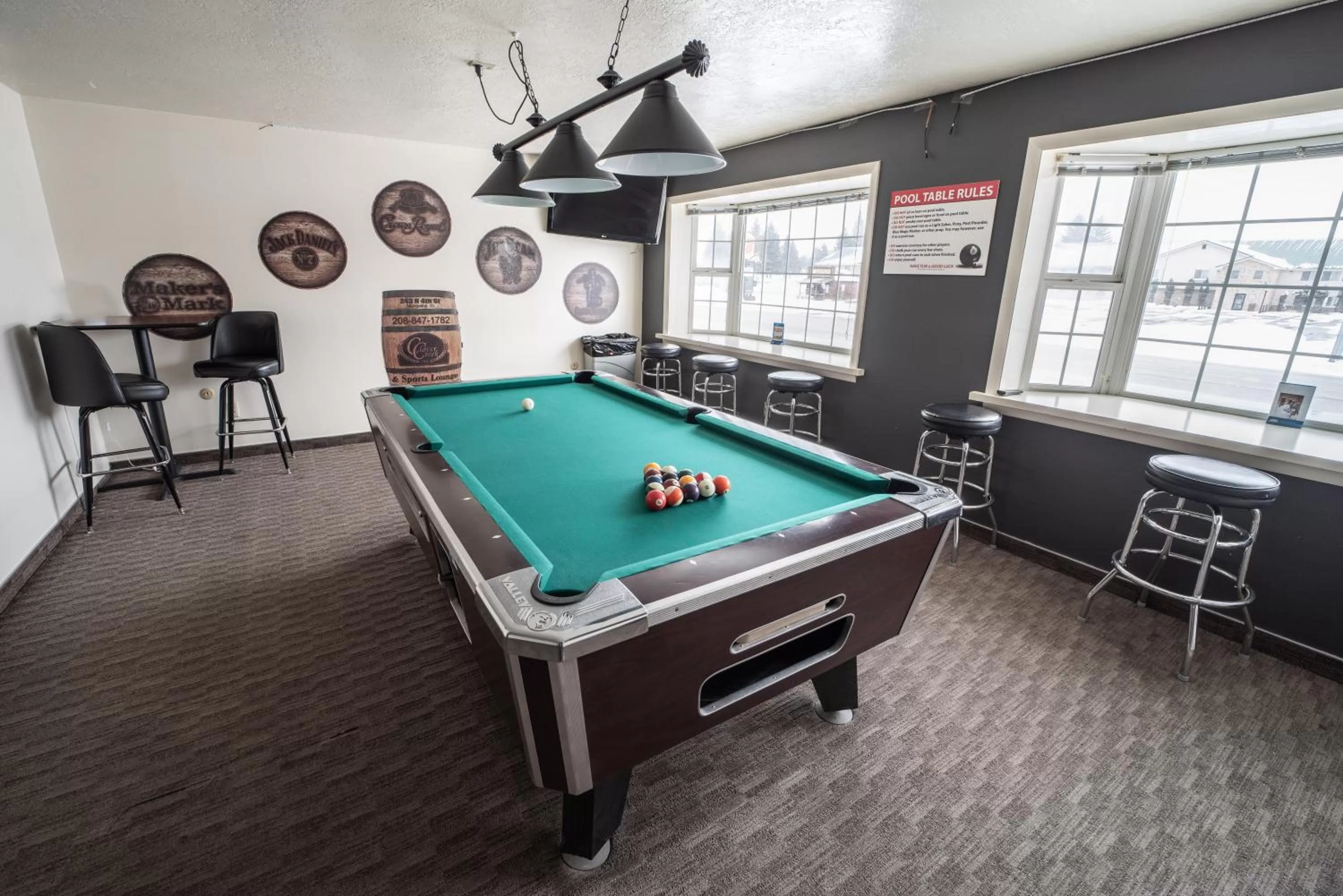 Billiard in Clover Creek Inn
