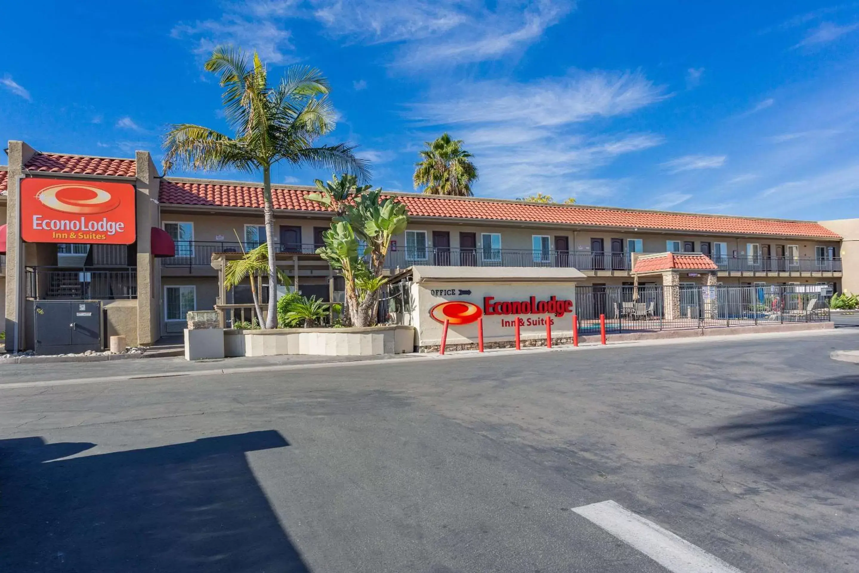 Property building in Econo Lodge Inn & Suites Escondido Downtown