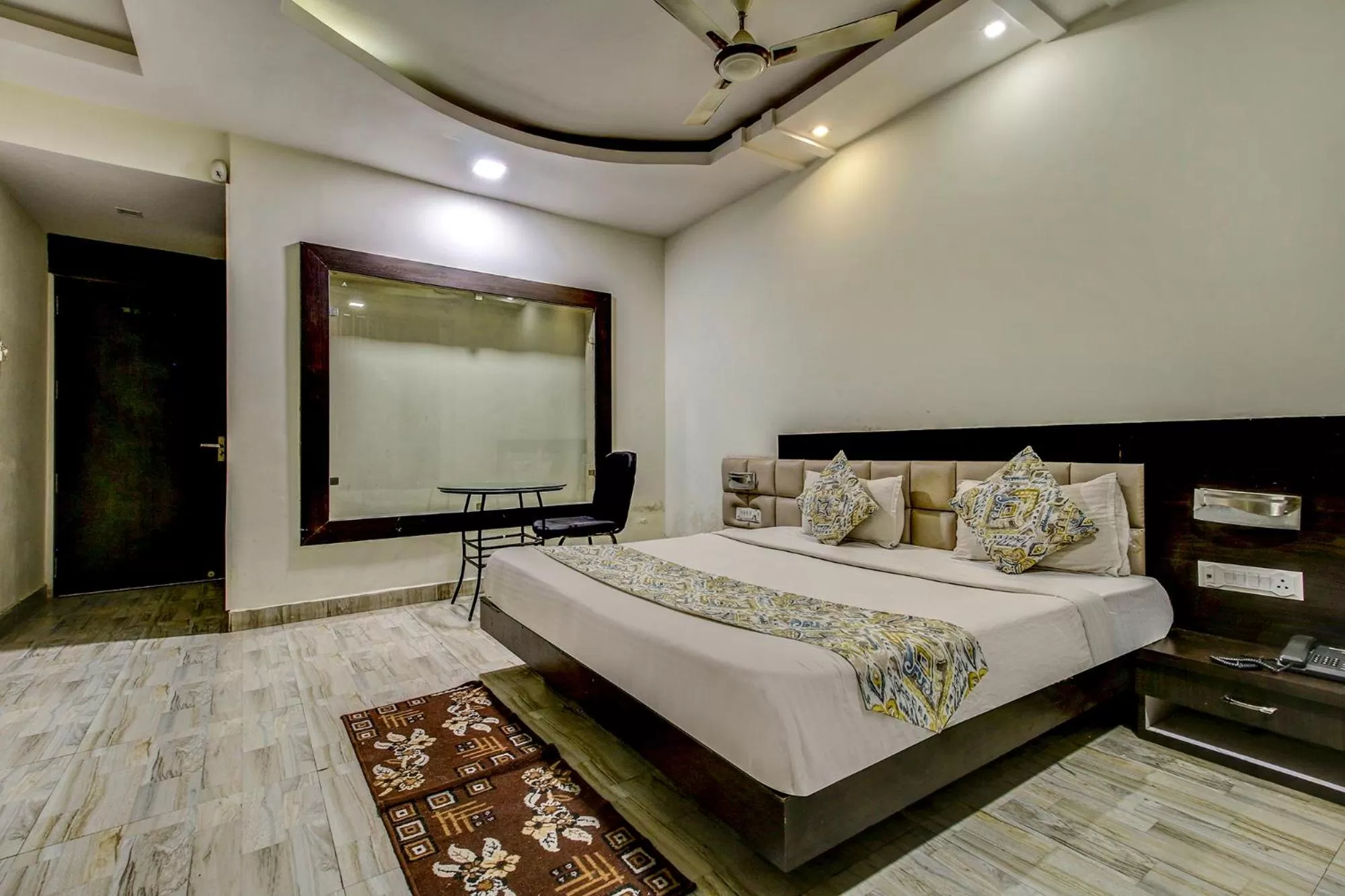 Bed in FabHotel CSFC Near Bhopal Railway Station