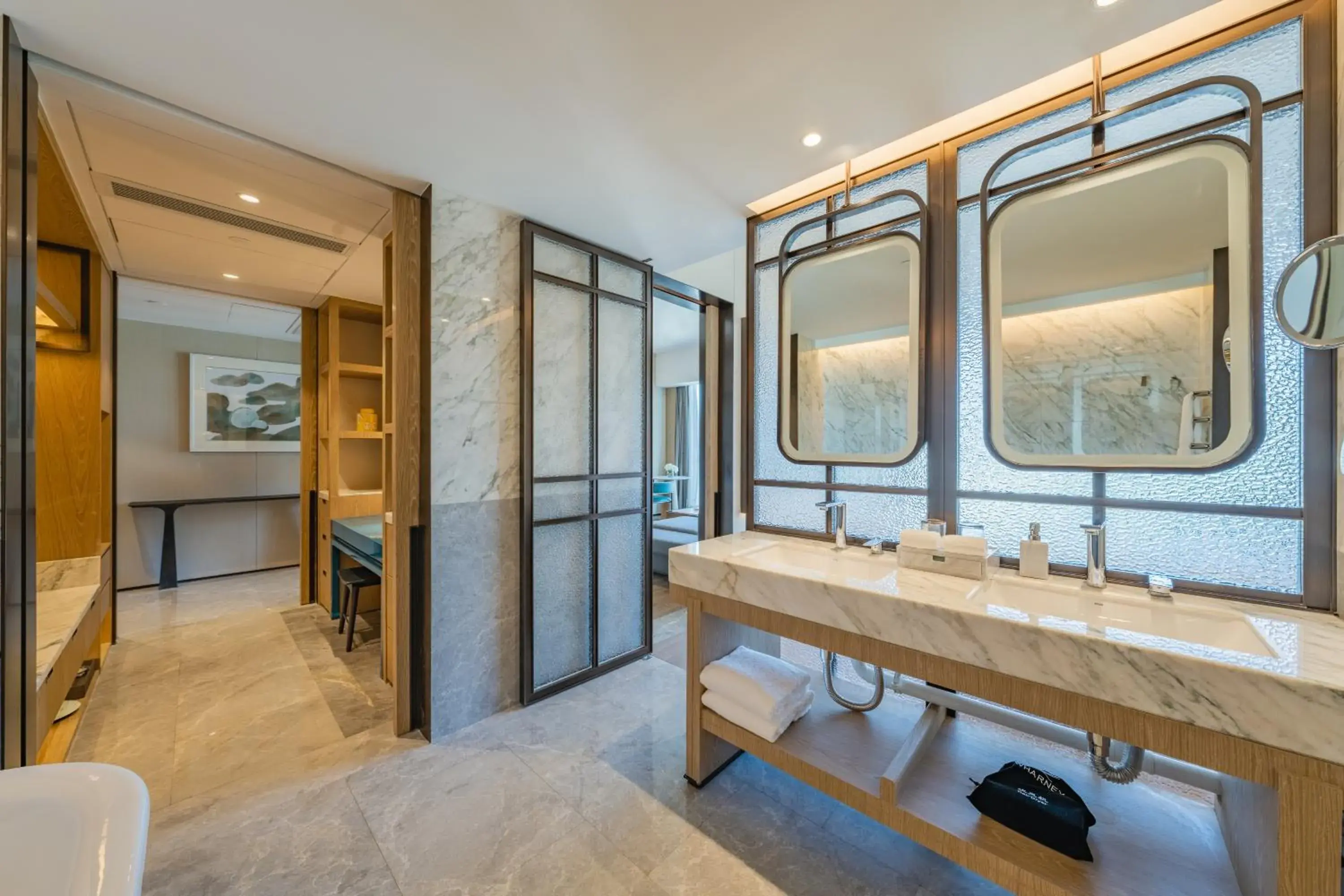 Bathroom in Holiday Inn Zhuhai City Center, an IHG Hotel