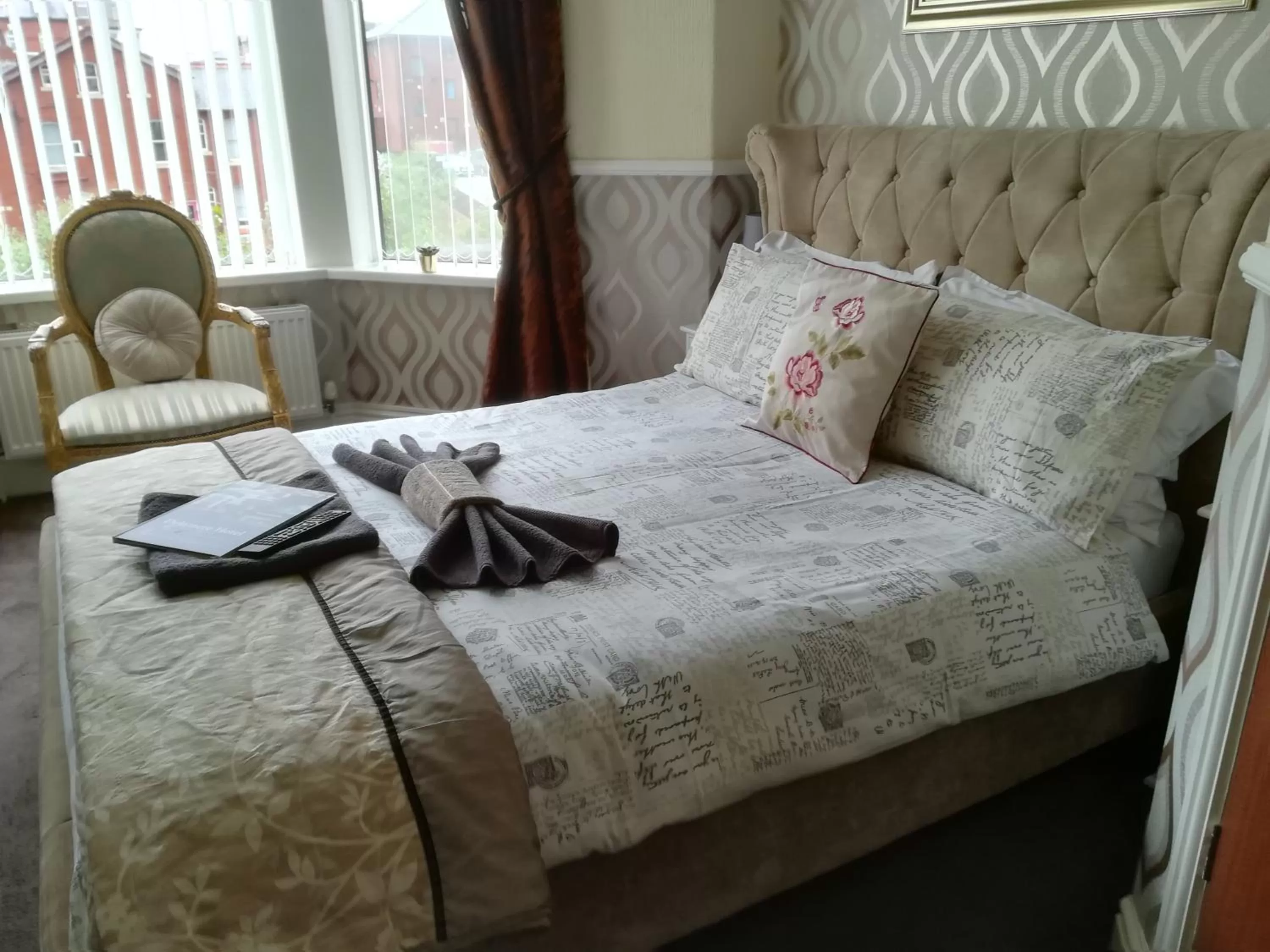 Bed in Delamere Hotel