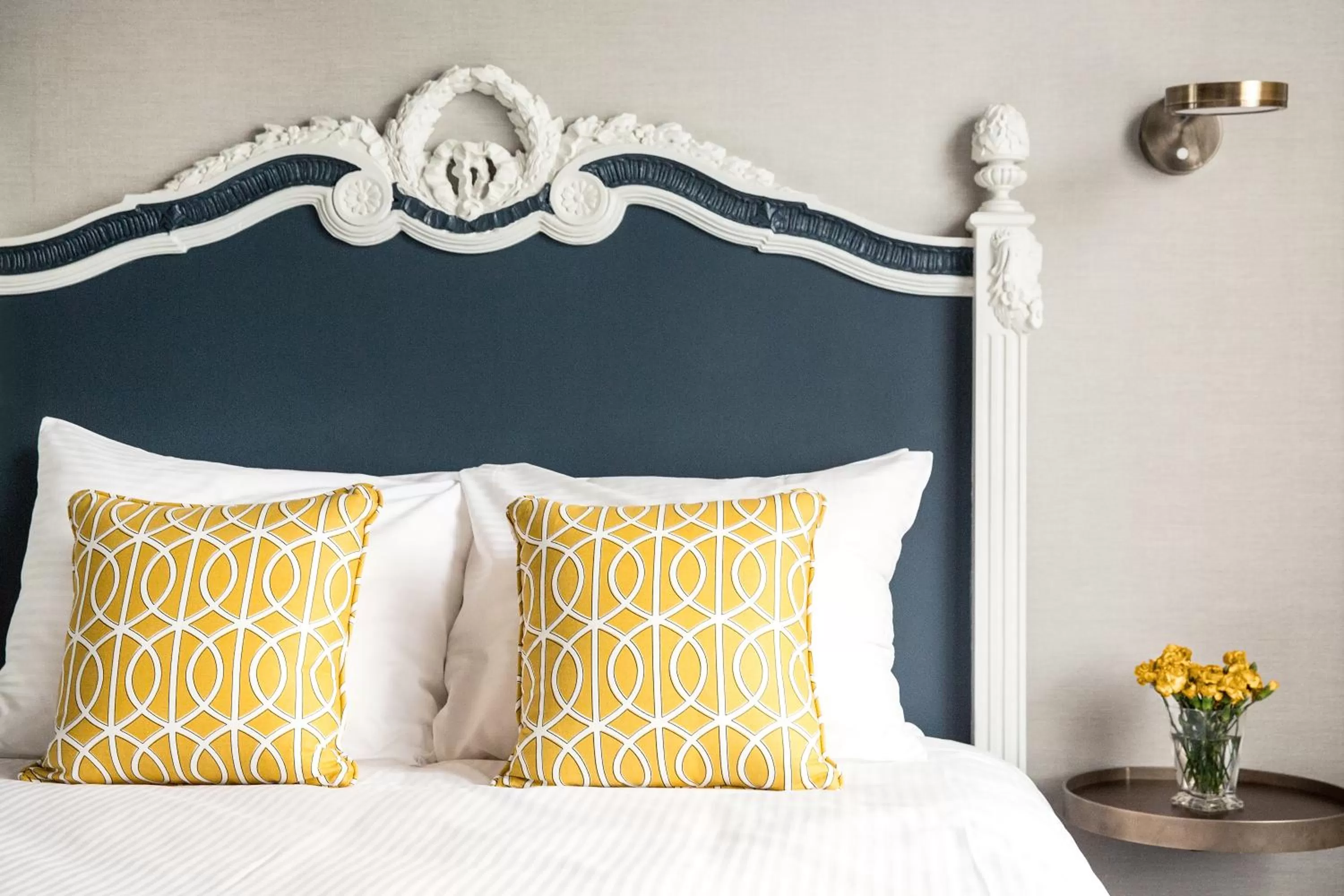 Decorative detail, Bed in Warwick San Francisco