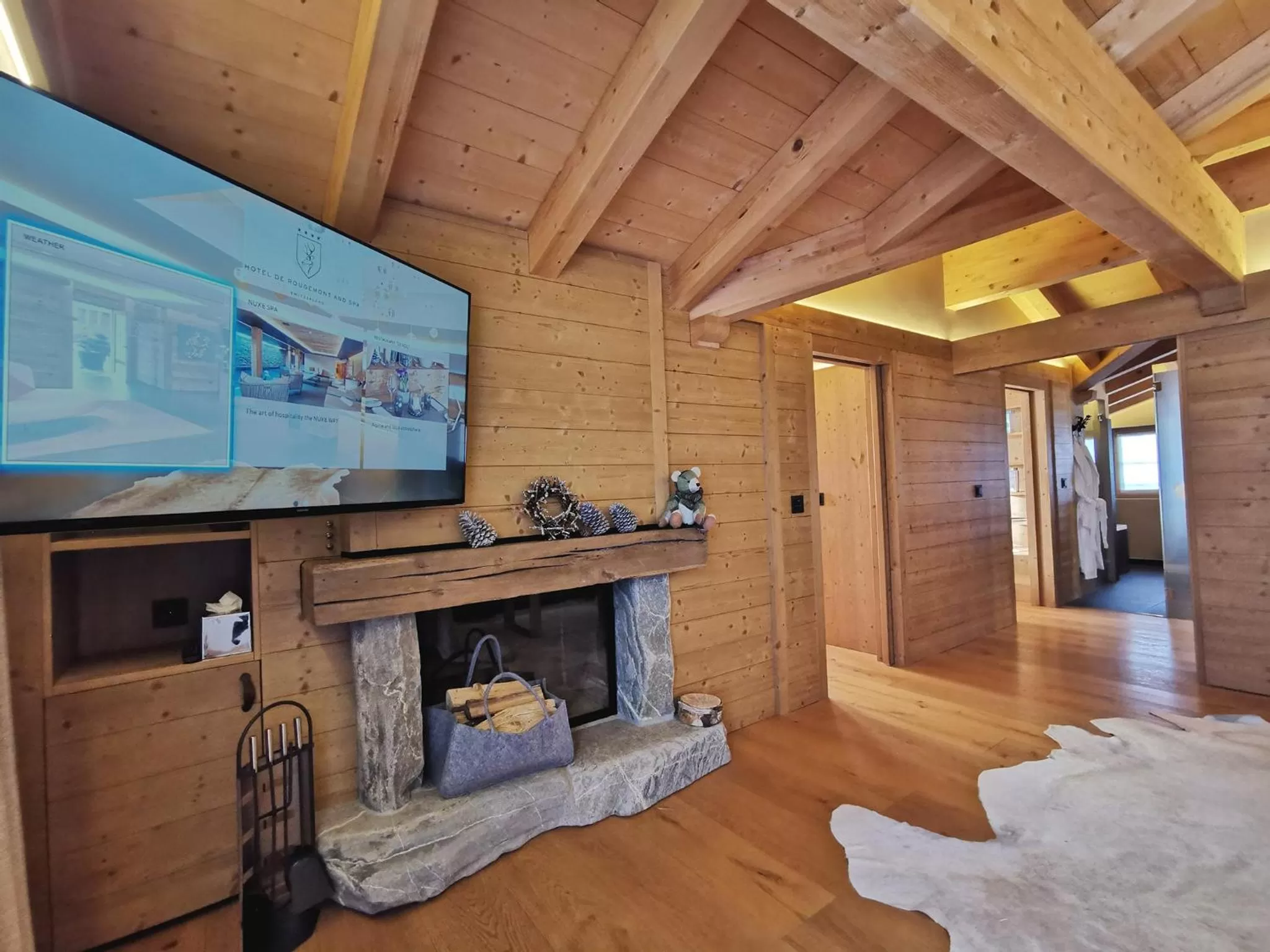 Penthouse Suite with Terrace and Mountain View in Hôtel de Rougemont & Spa