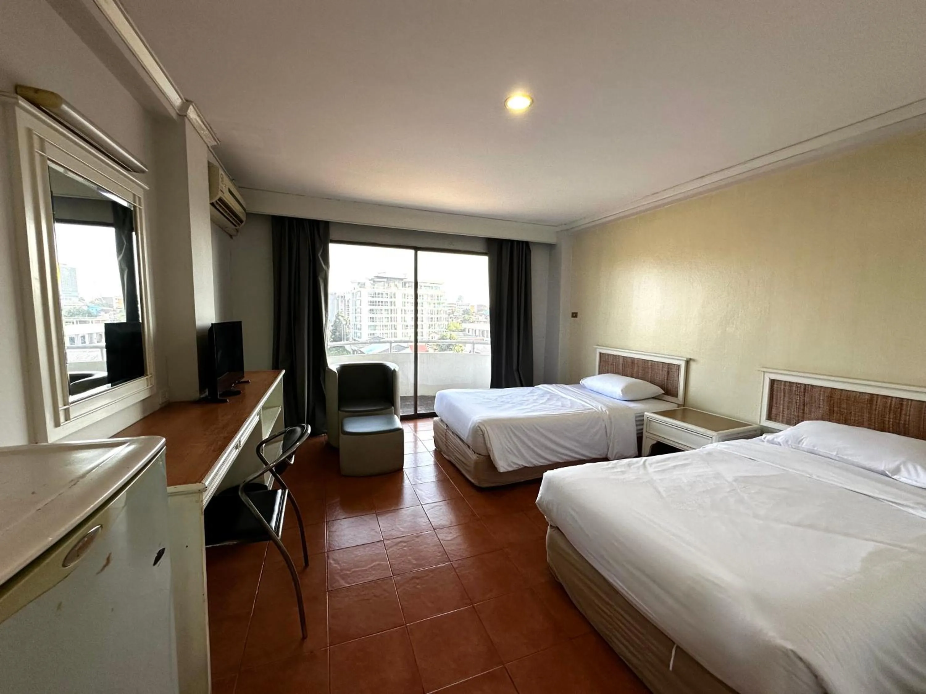 Bed in Garden Paradise