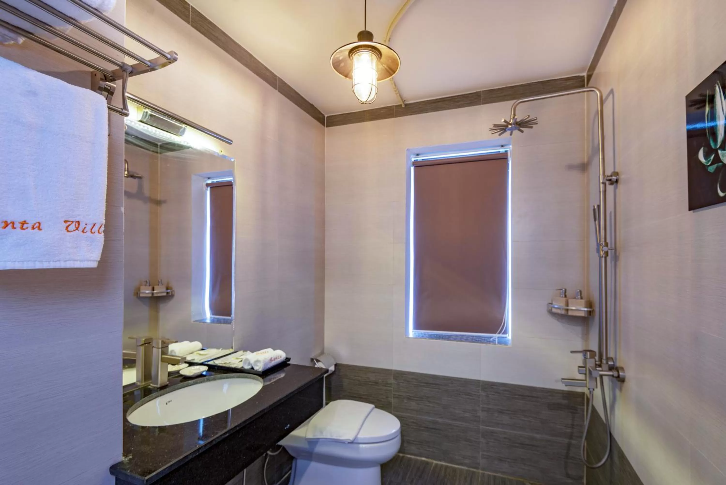 Toilet in Santa Sea Villa