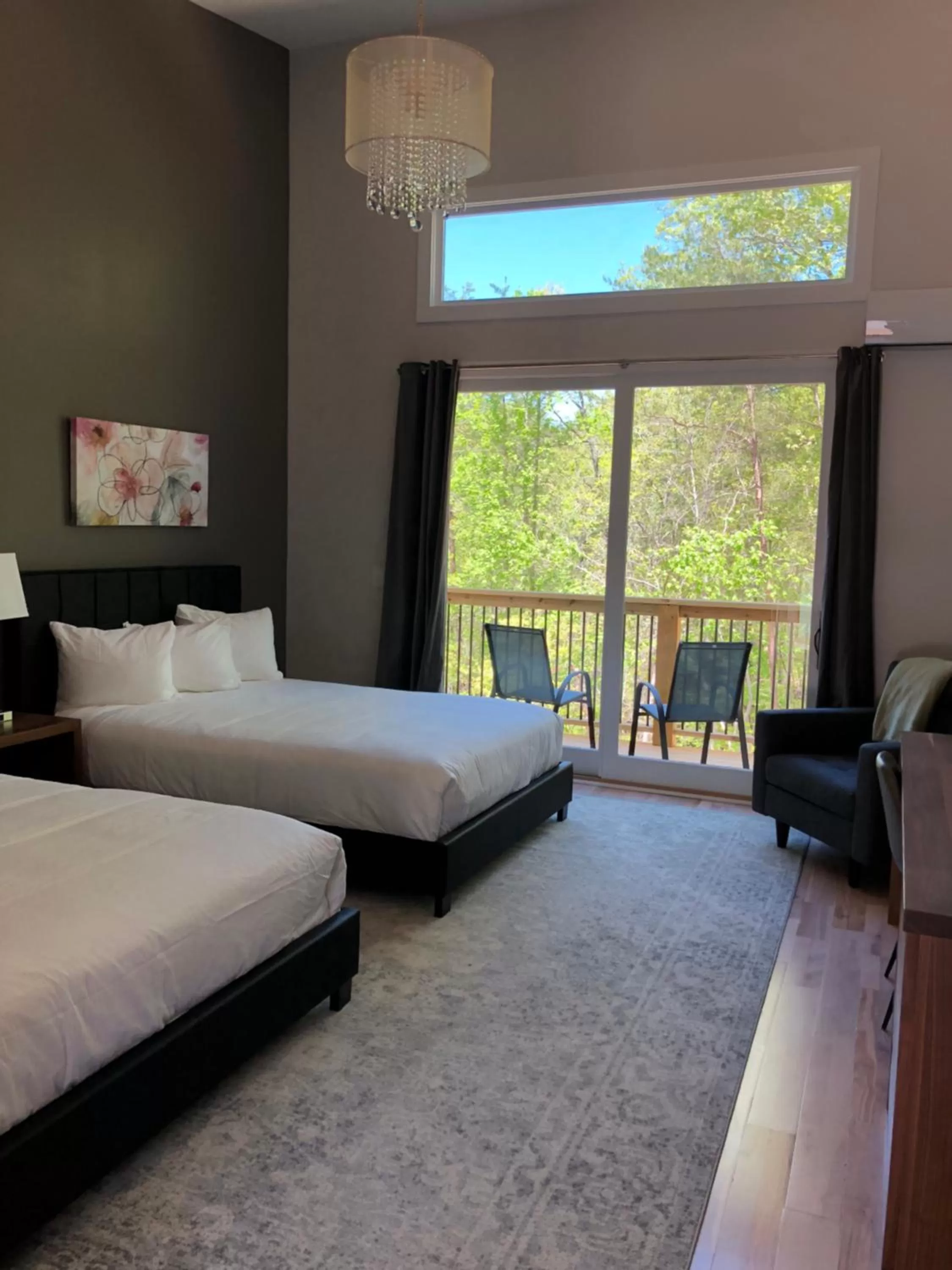 Bed in The Limelight Inn