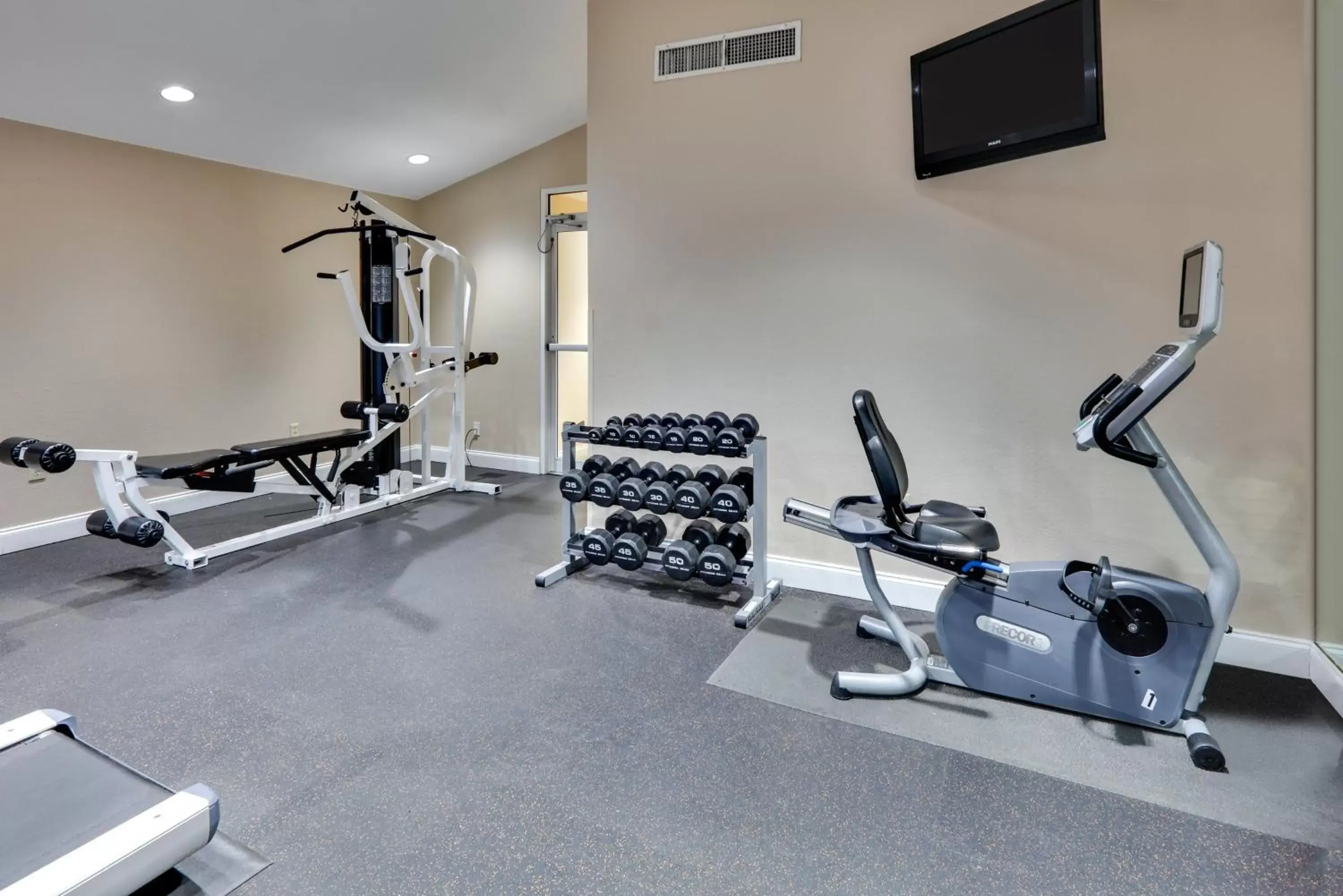 Fitness centre/facilities, Fitness Center/Facilities in Candlewood Suites Dallas Market Center-Love Field, an IHG Hotel